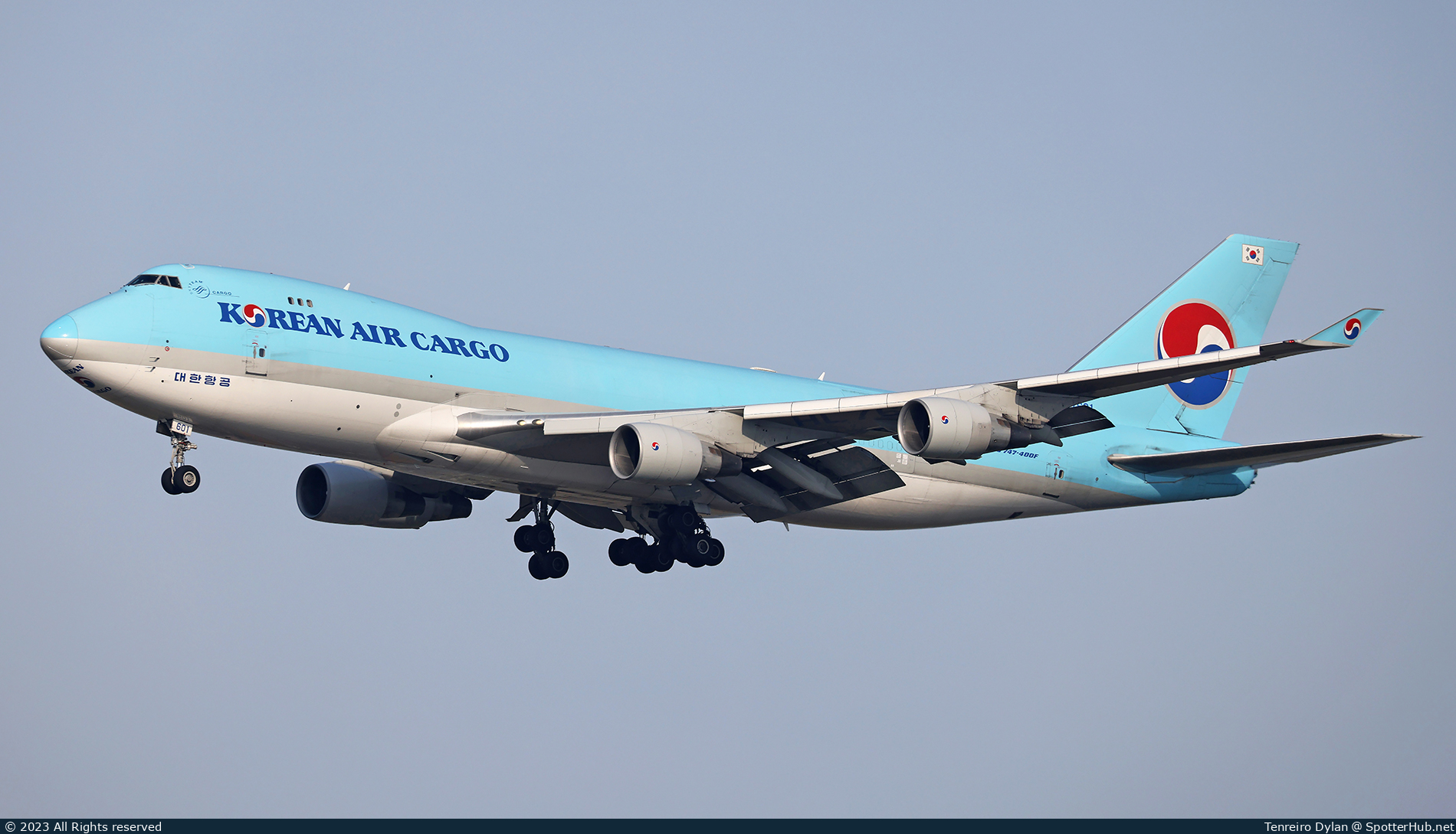 Photo of HL7601 - Boeing 747-4B5F(ER) operated by Korean Air Cargo