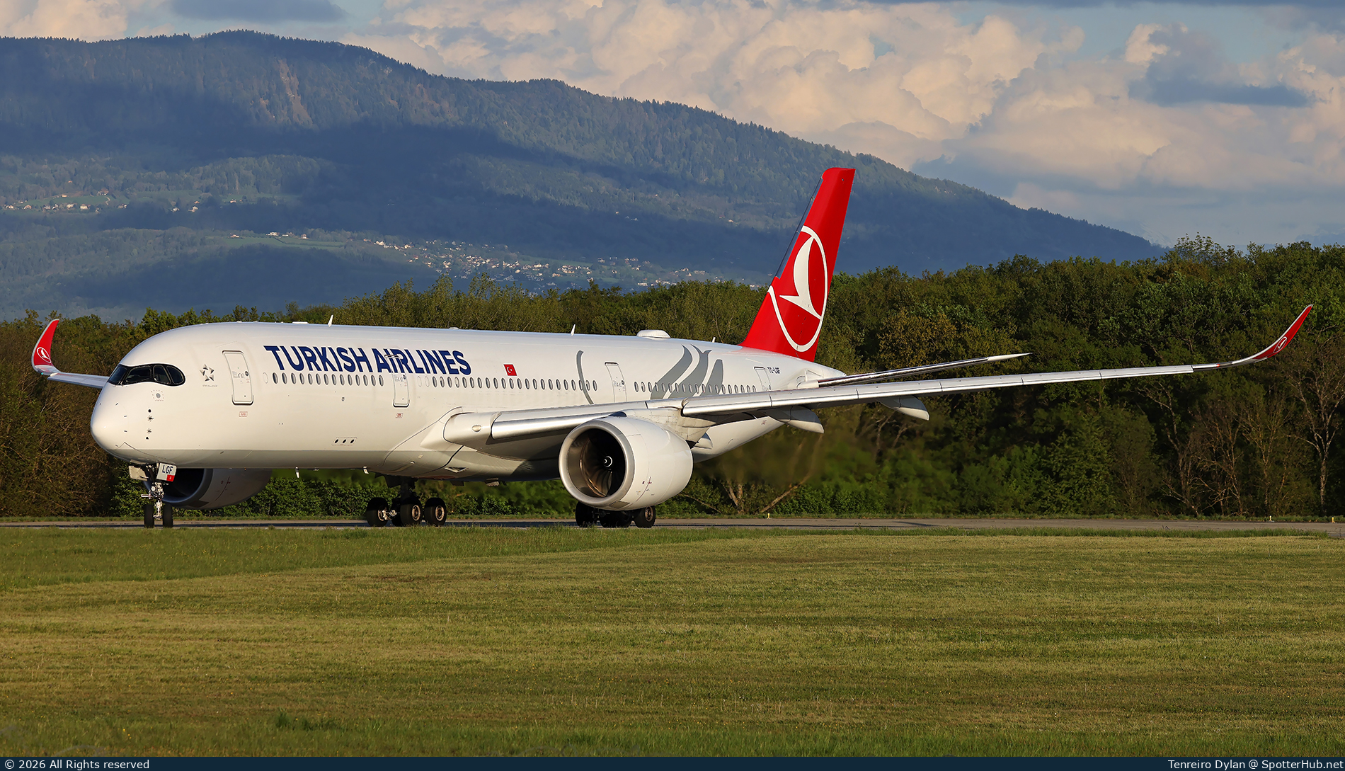 Photo of TC-LGF - Airbus A350-941 operated by Turkish Airlines