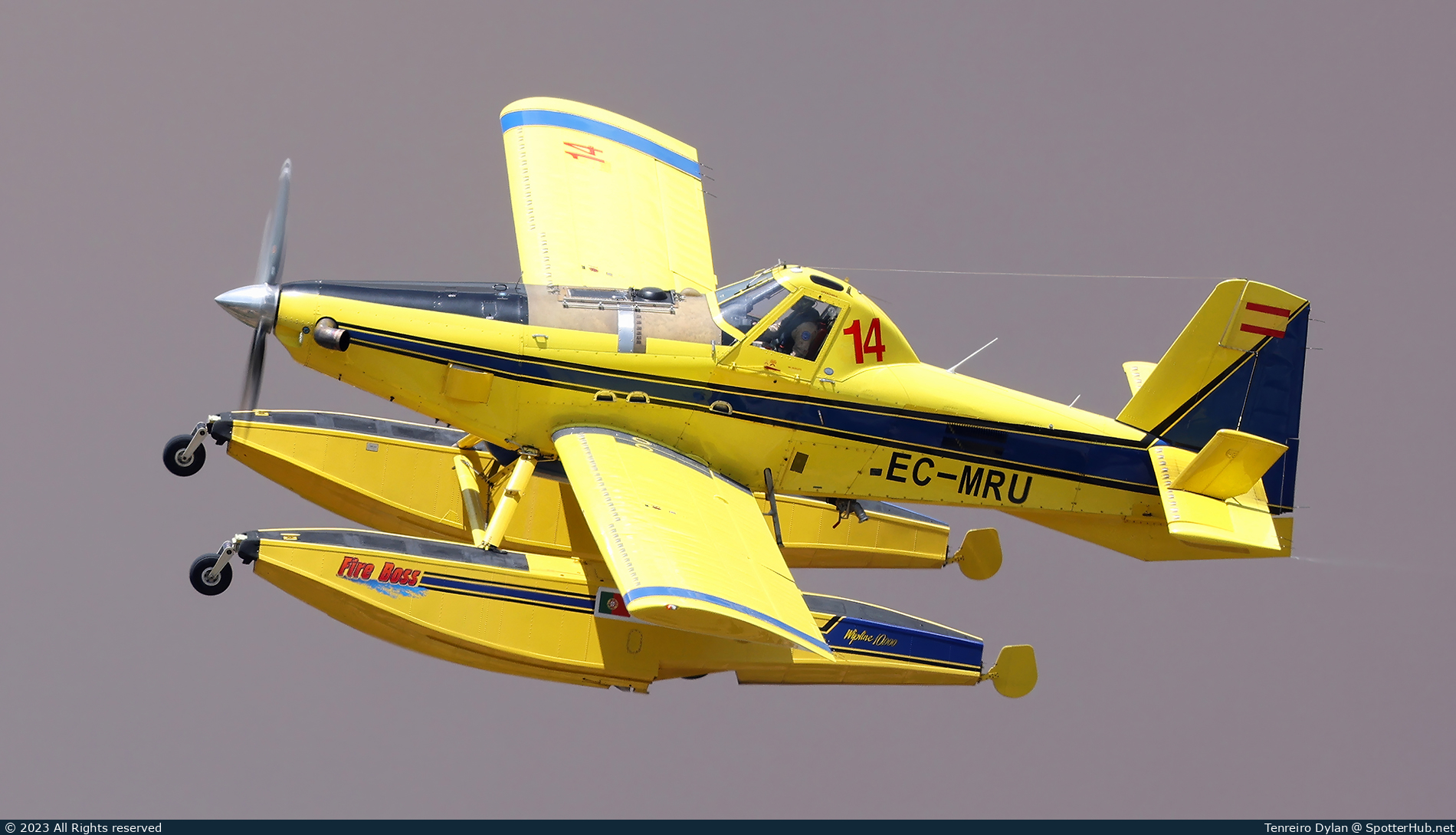 Photo of EC-MRU - Air Tractor AT-802F Fire Boss operated by Avialsa