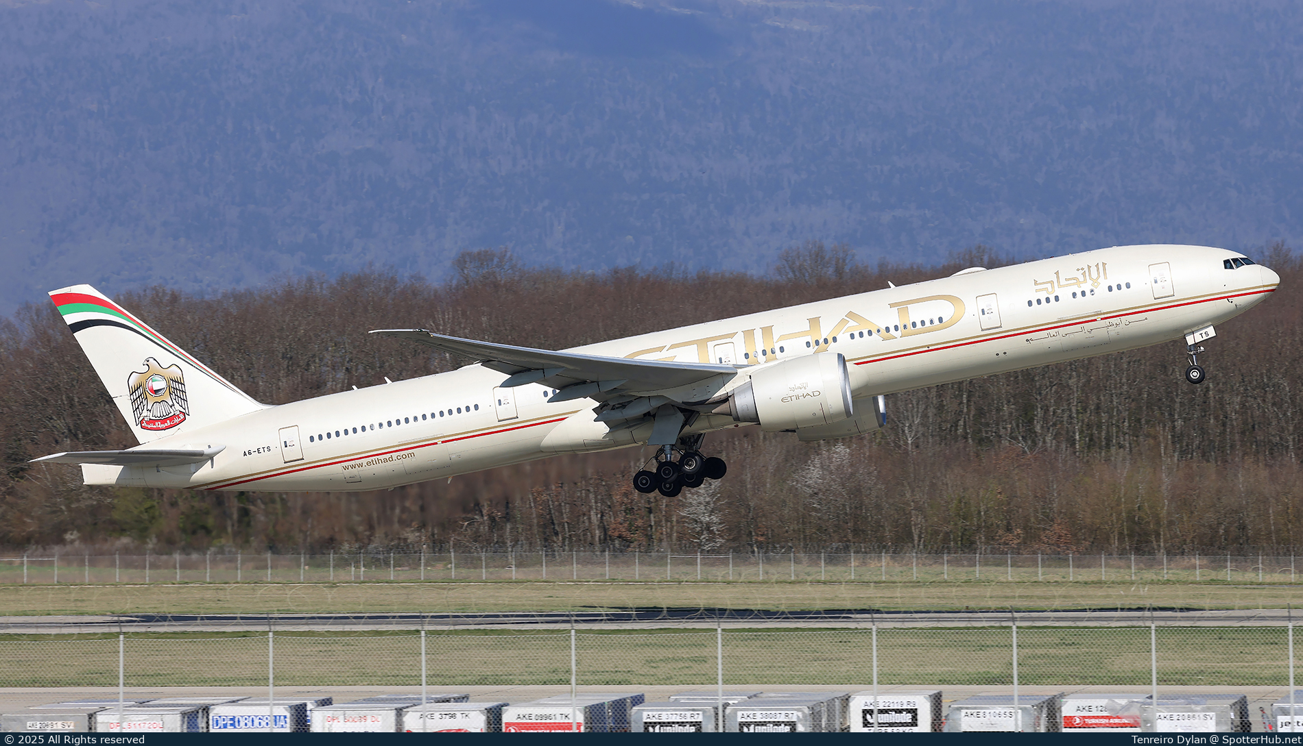 Photo of A6-ETS - Boeing 777-3FX(ER) operated by Etihad Airways