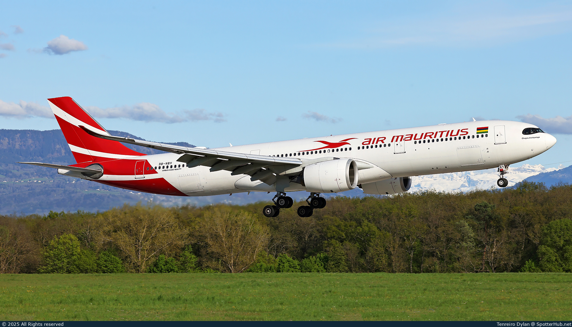 Photo of 3B-NBV - Airbus A330-941 operated by Air Mauritius