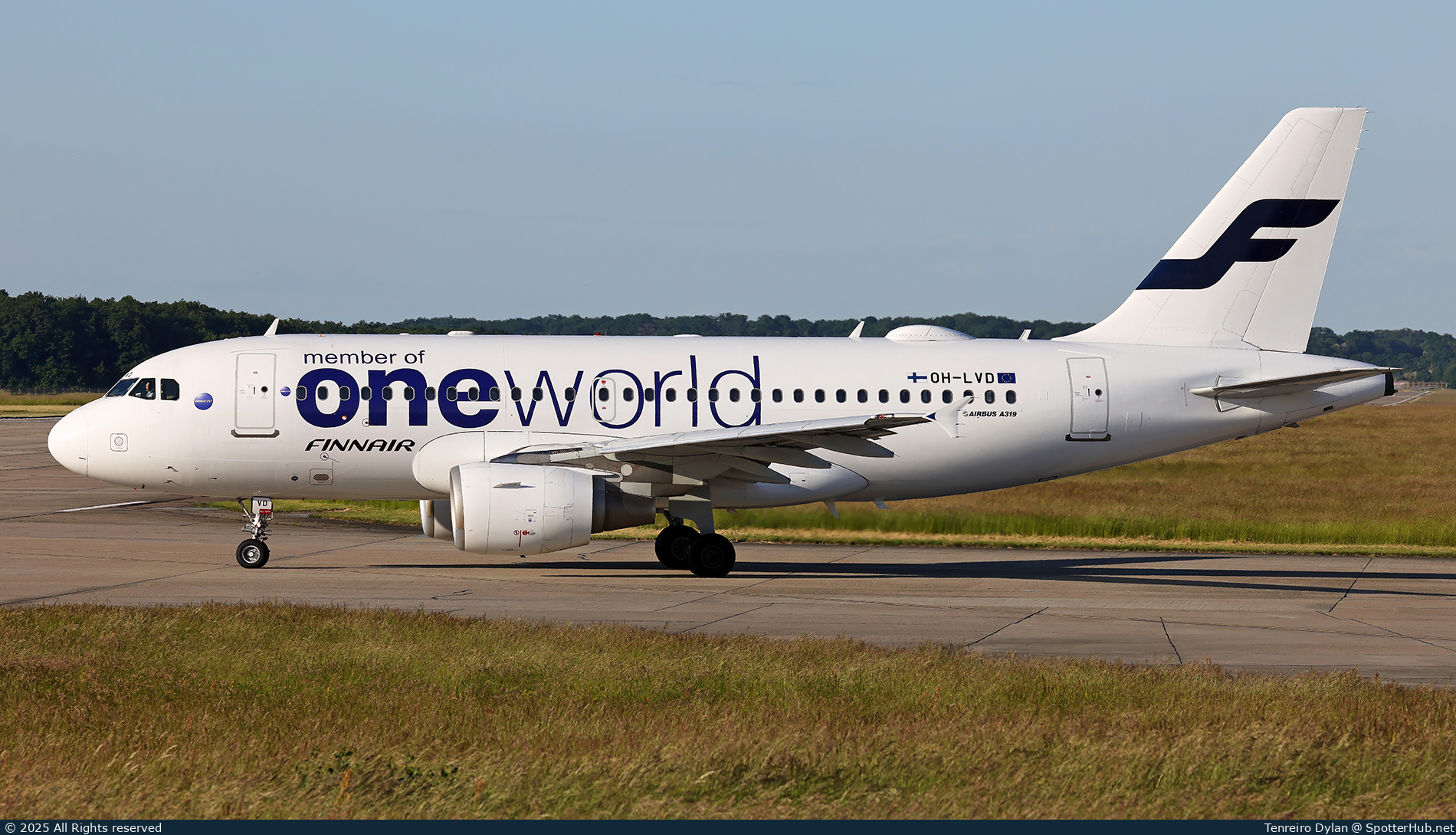 Photo of OH-LVD - Airbus A319-112 operated by Finnair