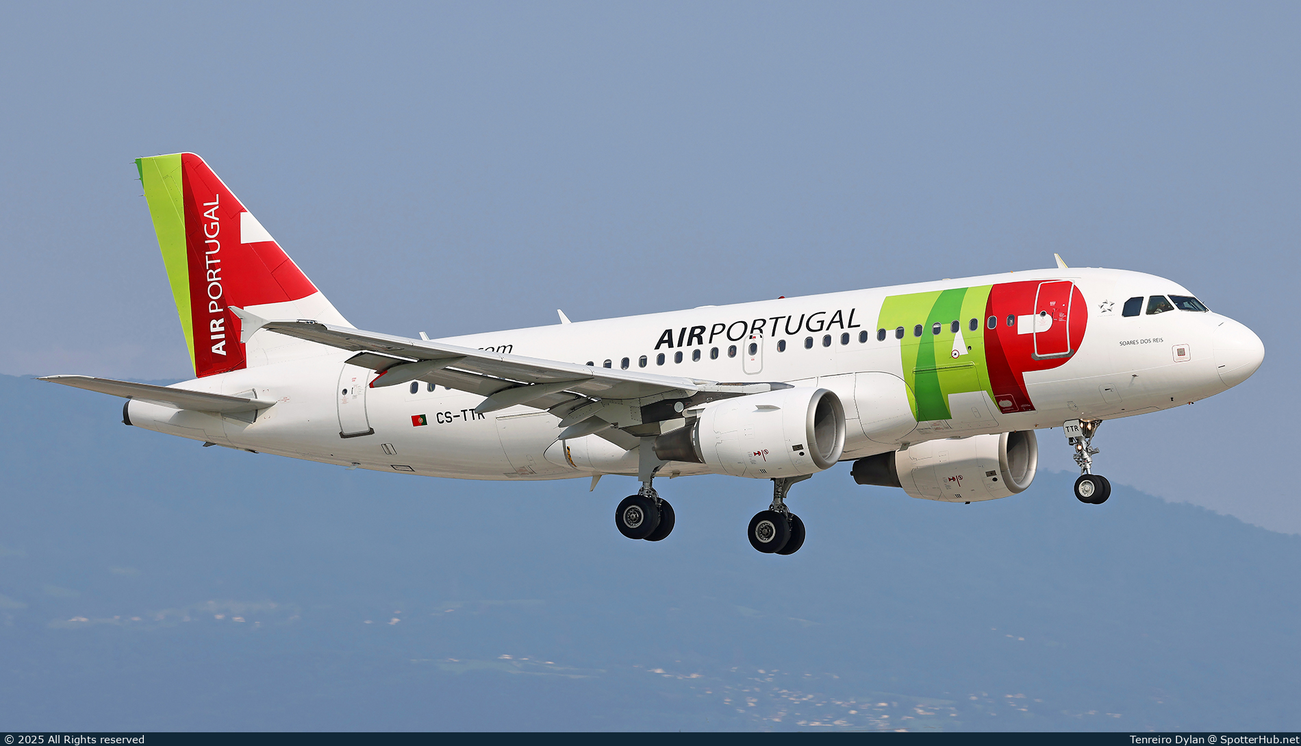 Photo of CS-TTR - Airbus A319-112 operated by TAP Air Portugal