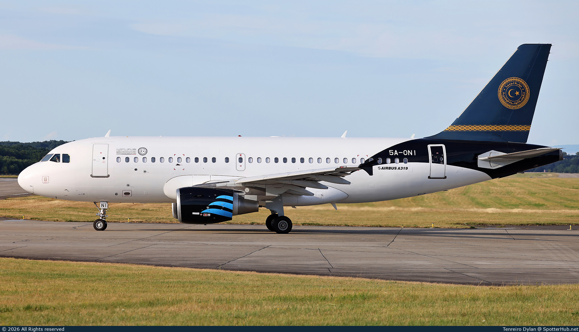Photo of 5A-ONI - Airbus A319-111 operated by Government of Libya