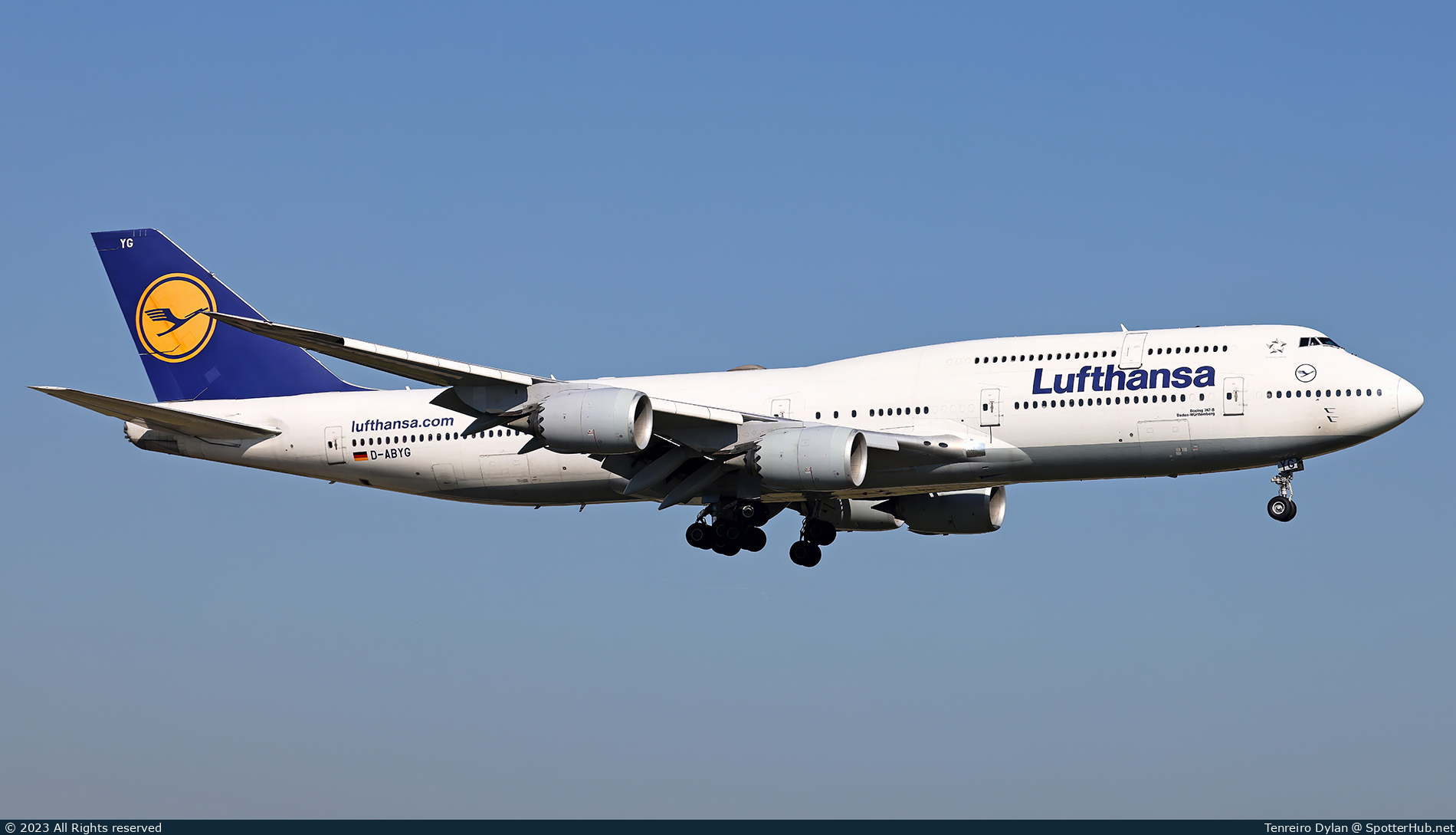 Photo of D-ABYG - Boeing 747-830 operated by Lufthansa