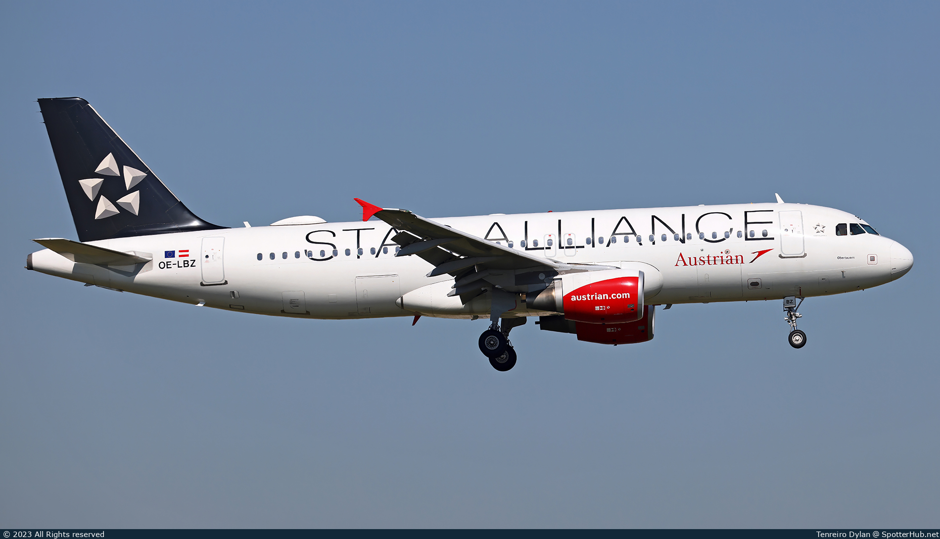 Photo of OE-LBZ - Airbus A320-214 operated by Austrian Airlines
