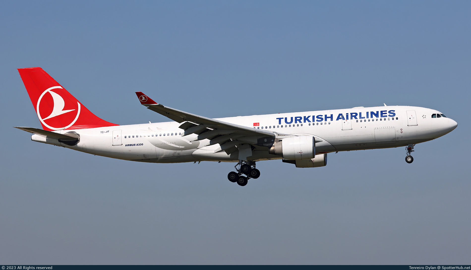 Photo of TC-JIT - Airbus A330-223 operated by Turkish Airlines