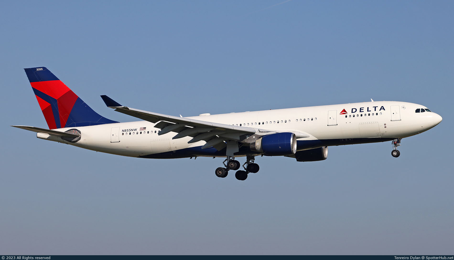 Photo of N855NW - Airbus A330-223 operated by Delta Air Lines