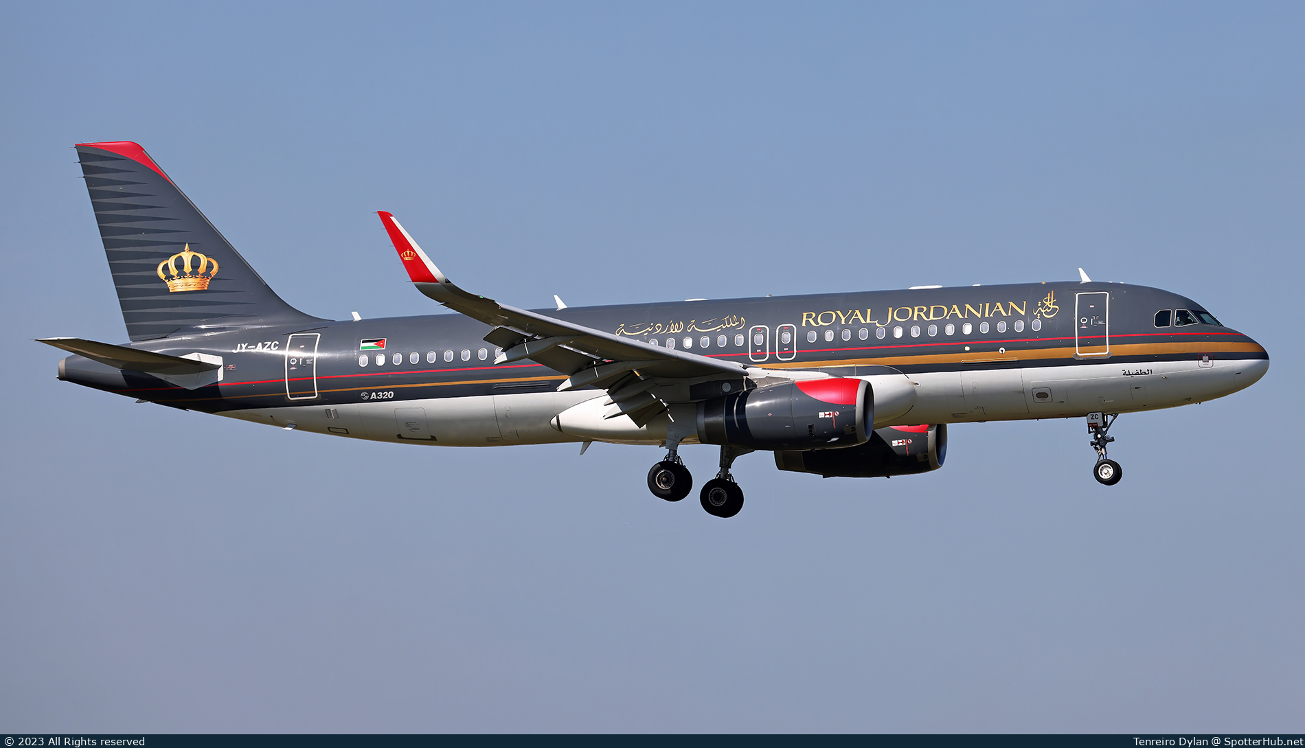 Photo of JY-AZC - Airbus A320-232 operated by Royal Jordanian Airlines