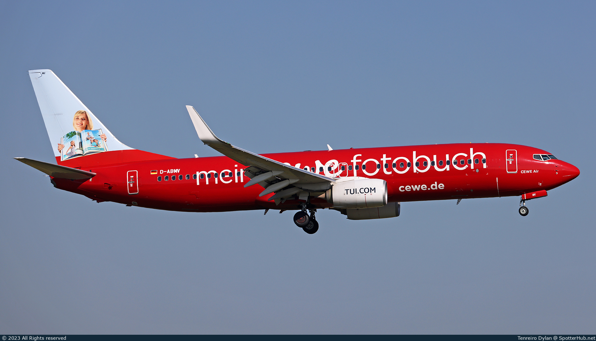 Photo of D-ABMV - Boeing 737-86J operated by TUIfly