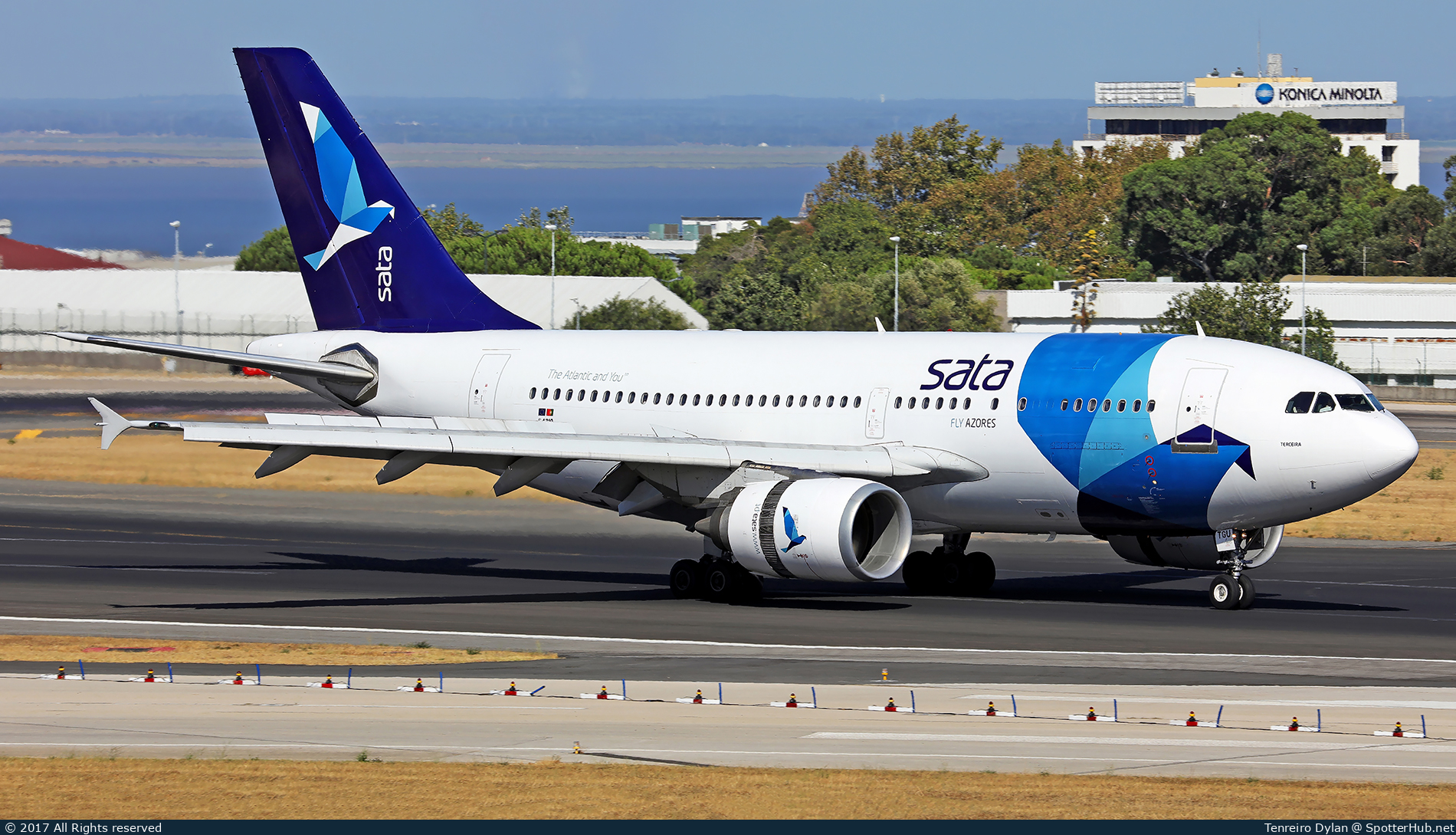 Photo of CS-TGU - Airbus A310-304 operated by SATA International