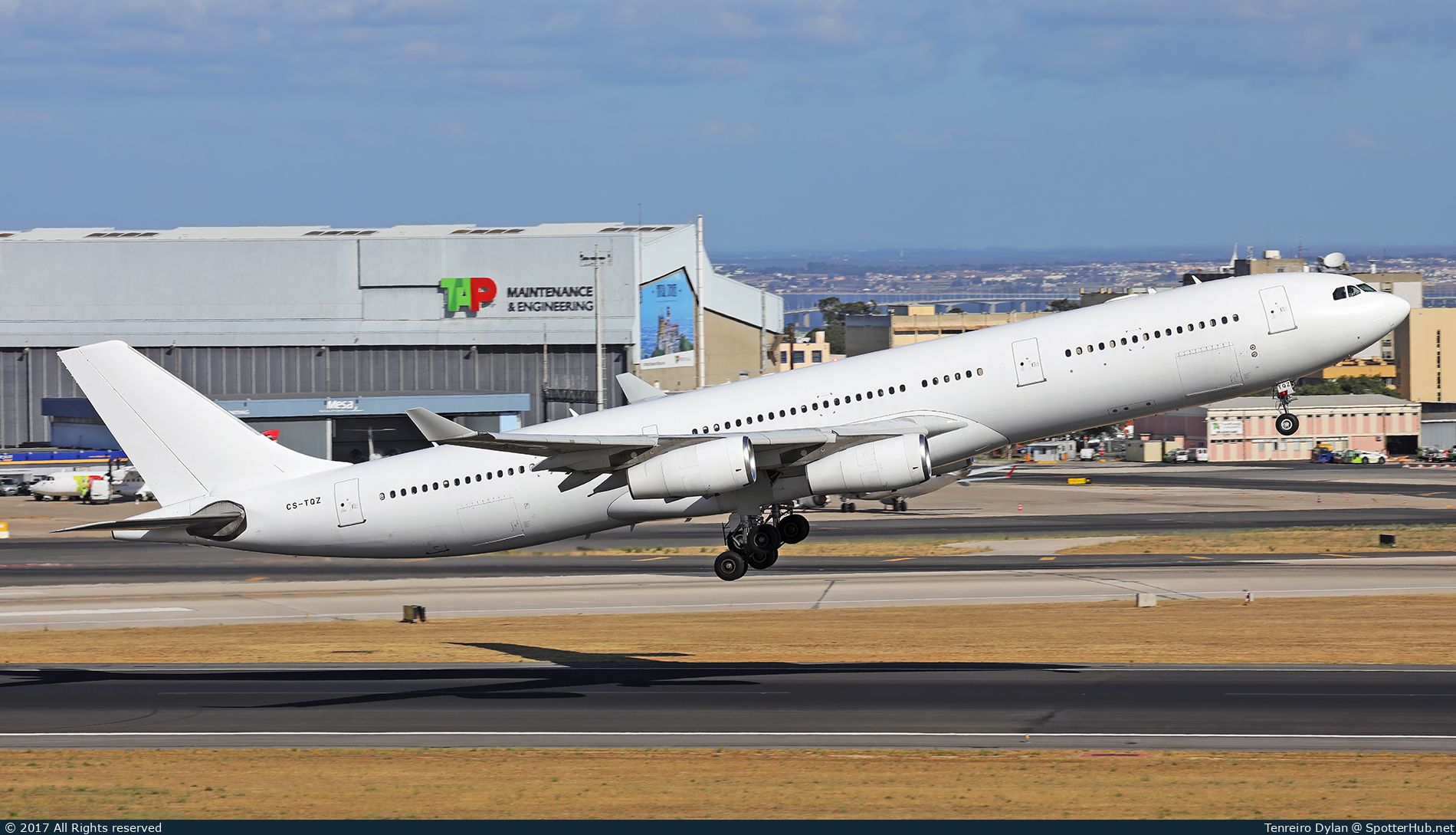 Photo of CS-TQZ - Airbus A340-313 operated by Hi Fly