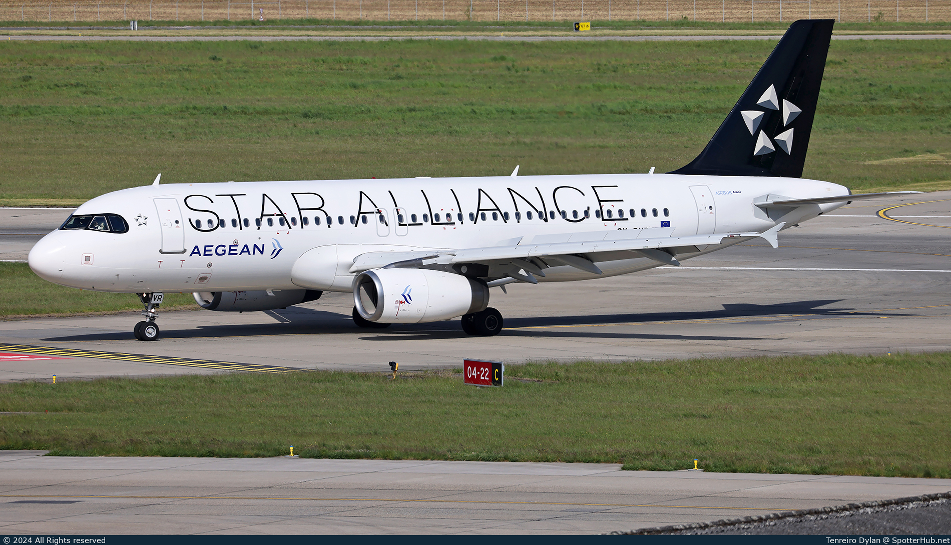 Photo of SX-DVR - Airbus A320-232 operated by Aegean Airlines