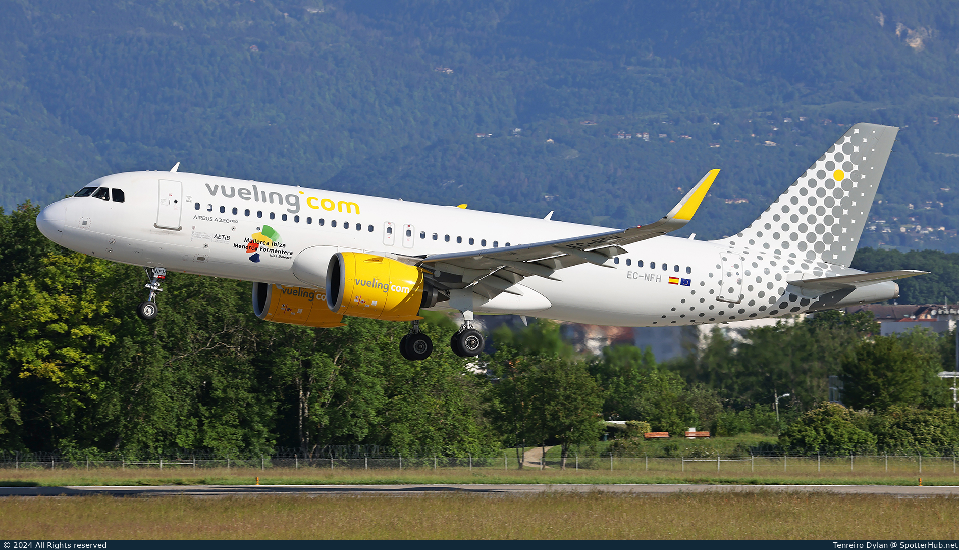 Photo of EC-NFH - Airbus A320-271N operated by Vueling