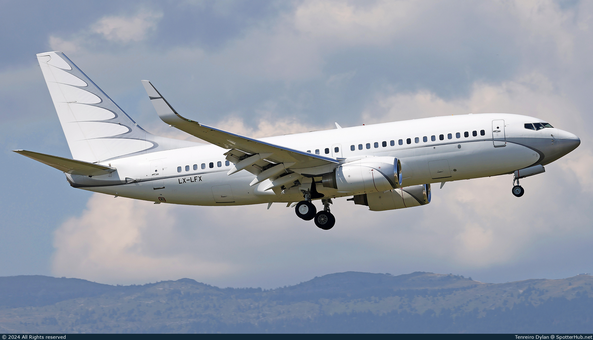 Photo of LX-LFX - Boeing 737-7GC(BBJ) operated by Global Jet Luxembourg