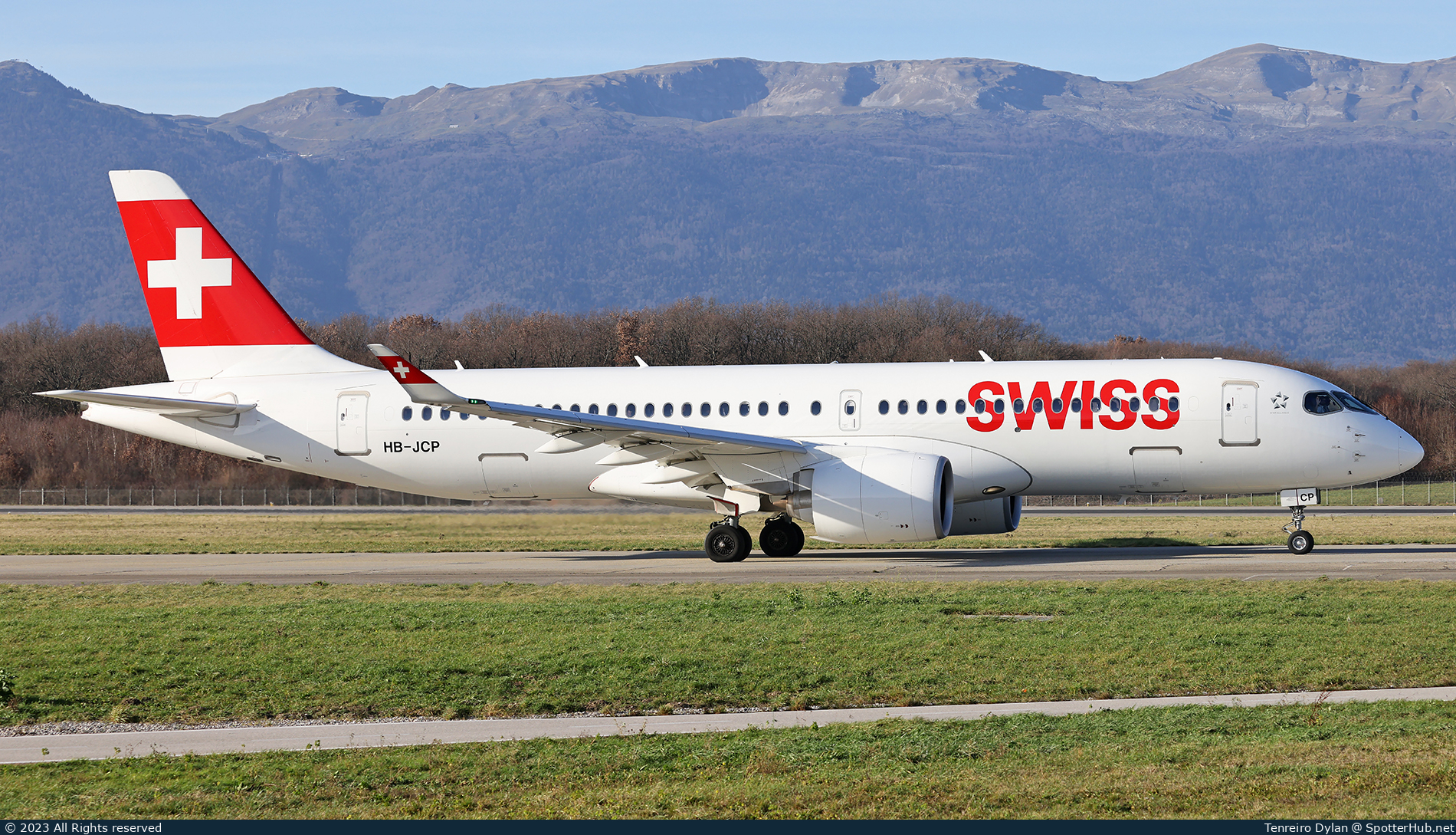 Photo of HB-JCP - Airbus A220-300 operated by Swiss International Air Lines
