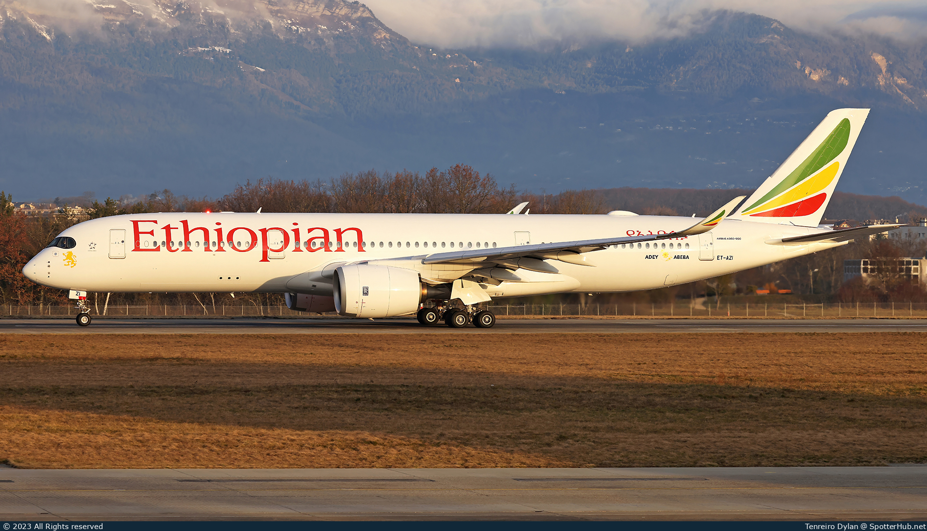 Photo of ET-AZI - Airbus A350-941 operated by Ethiopian Airlines
