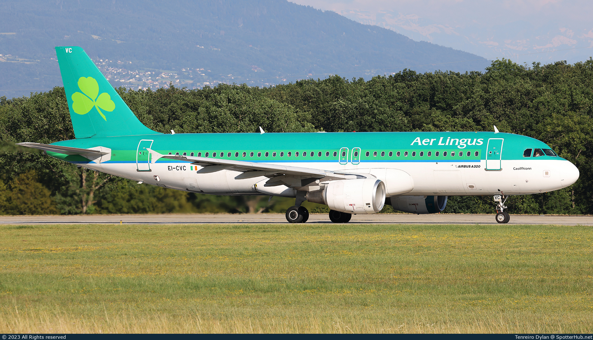 Photo of EI-CVC - Airbus A320-214 operated by Aer Lingus