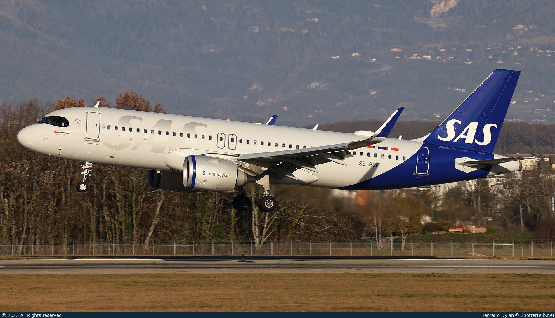 Photo of SE-RUF - Airbus A320-251N operated by SAS Scandinavian Airlines