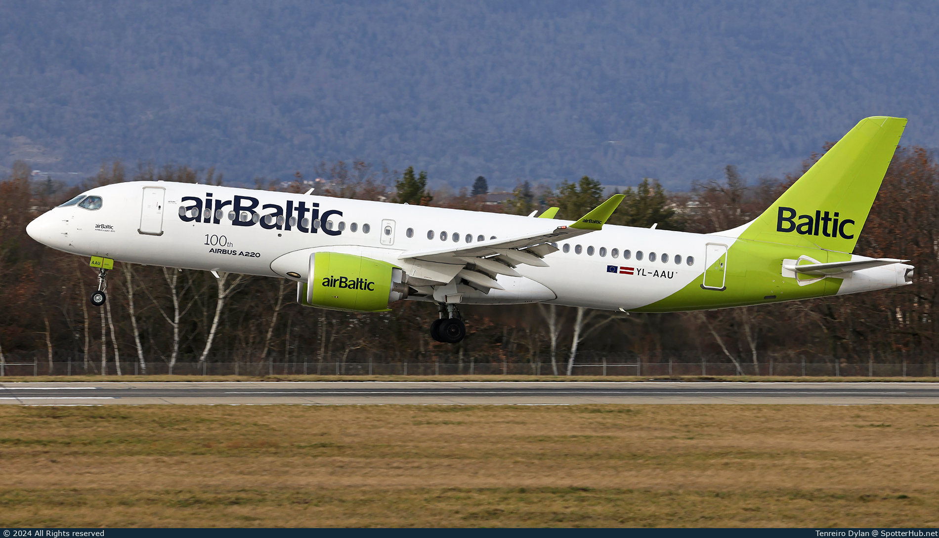 Photo of YL-AAU - Airbus A220-300 operated by airBaltic