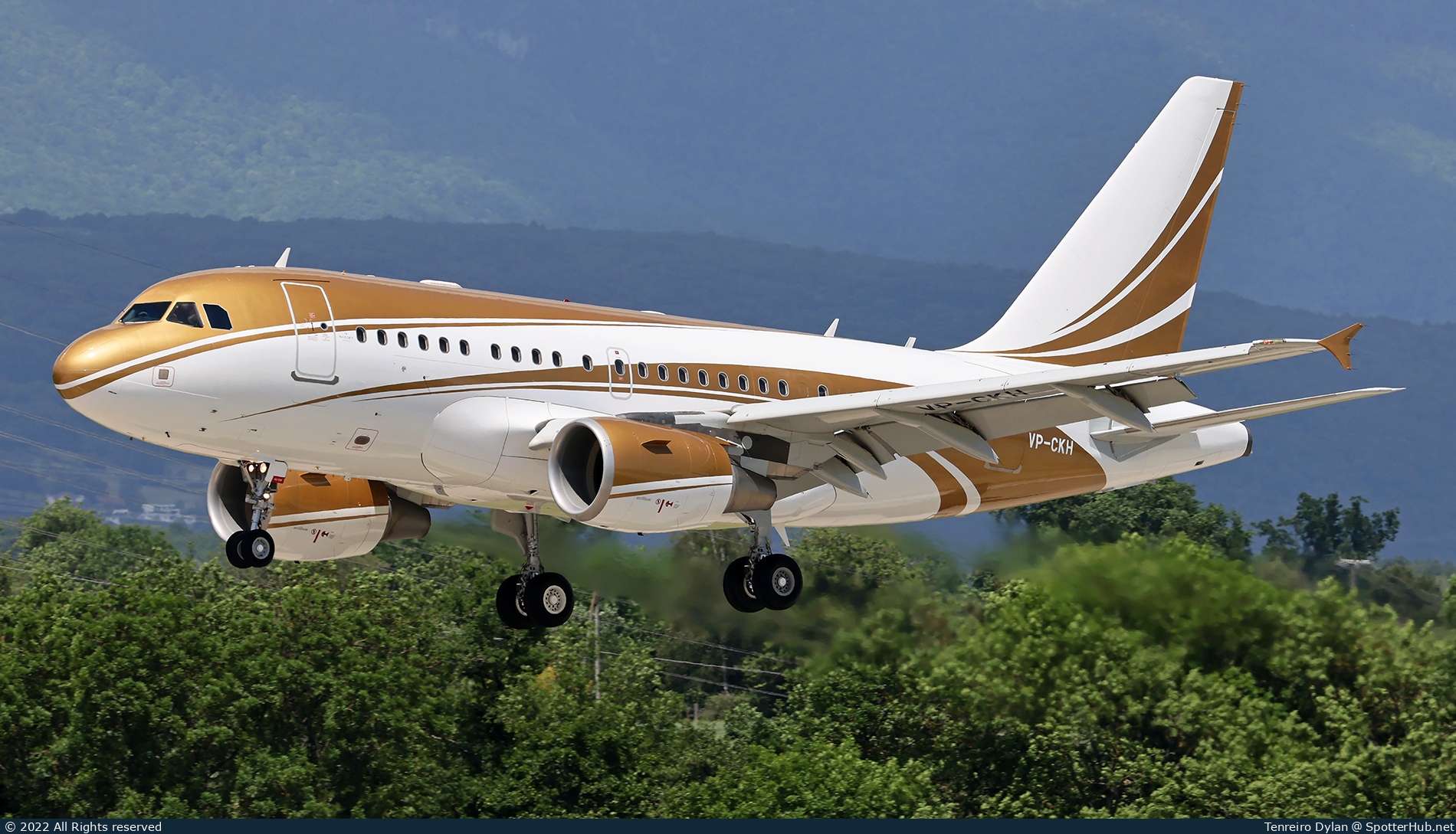 Photo of VP-CKH - Airbus A318-112(CJ) Elite operated by NAS National Air Services
