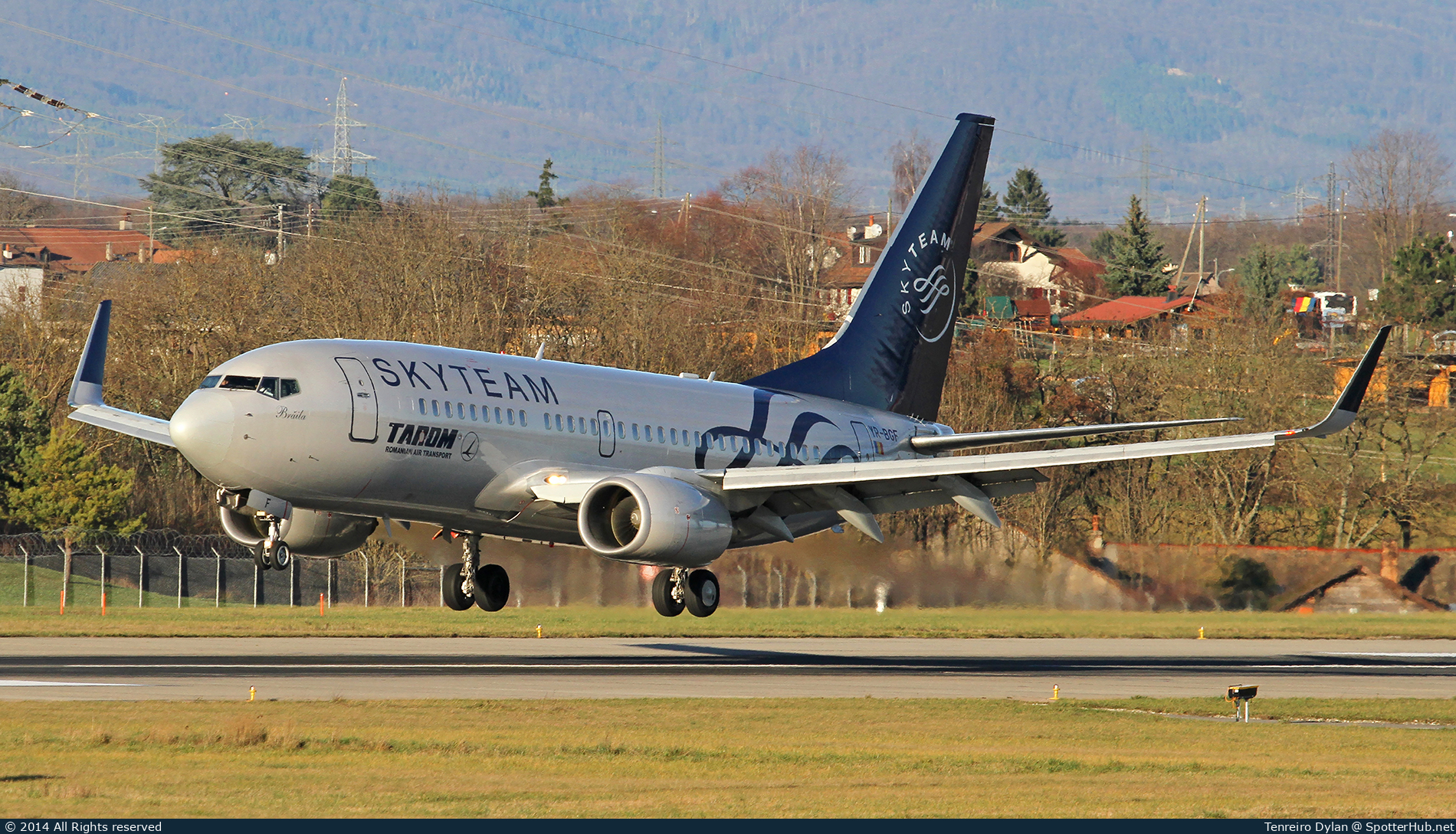 Photo of YR-BGF - Boeing 737-78J operated by Tarom - Romanian Air Transport