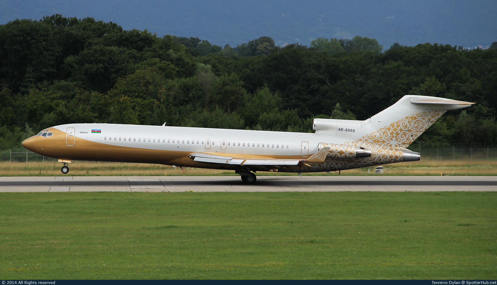 Photo of 4K-8888 - Boeing 727-251(Adv) operated by Silk Way Business Aviation