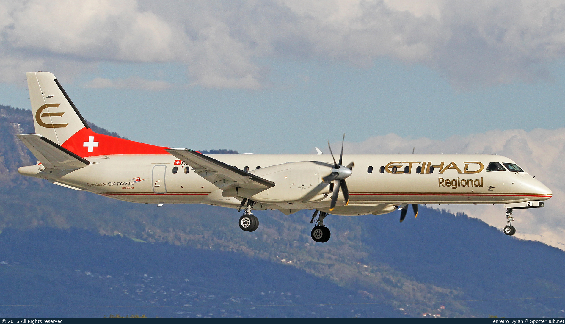 Photo of HB-IZH - Saab 2000 operated by Etihad Regional (opb Darwin Airline)