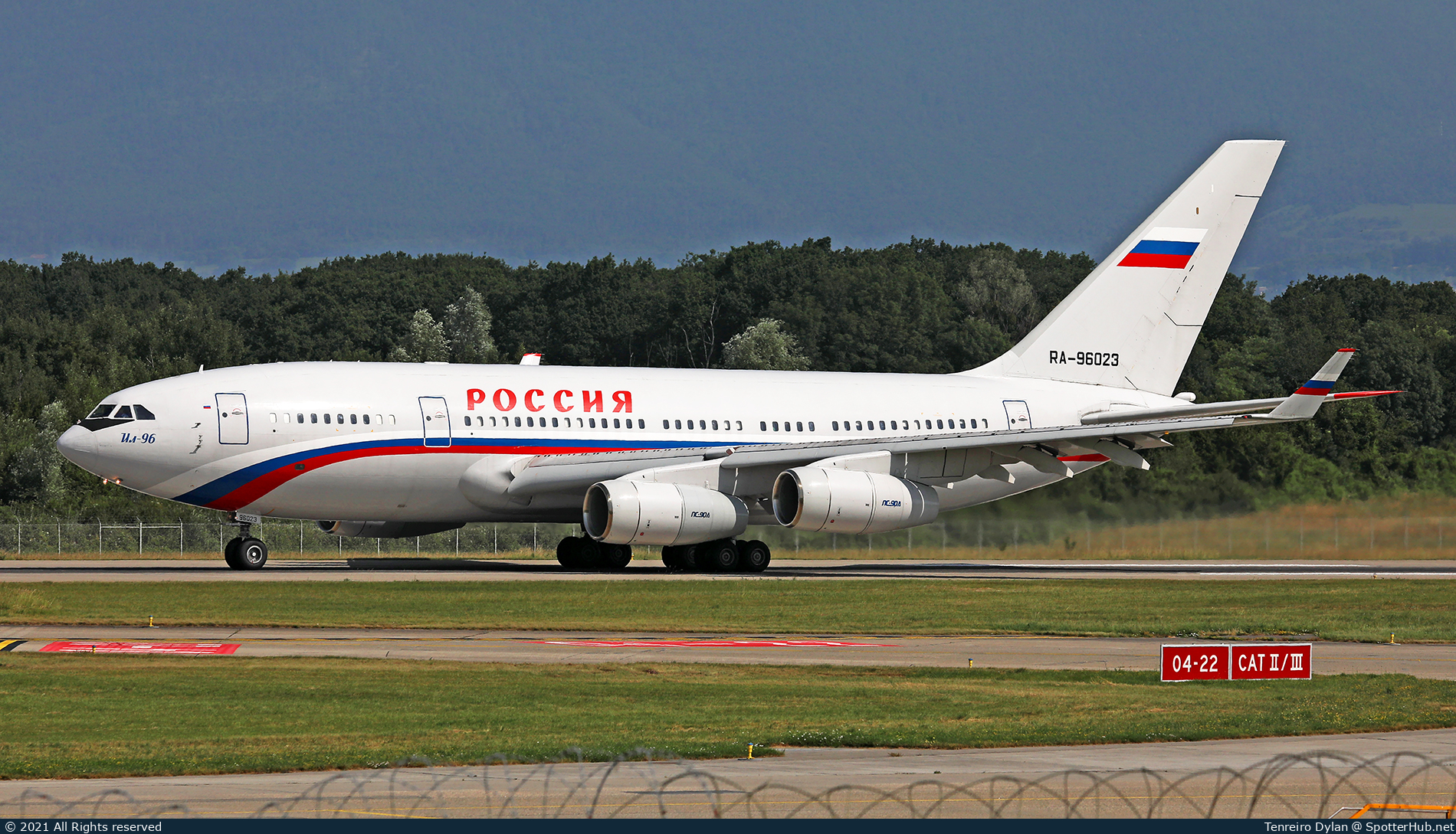 Photo of RA-96023 - Ilyushin Il-96-300 operated by Rossiya Special Flight Detachment