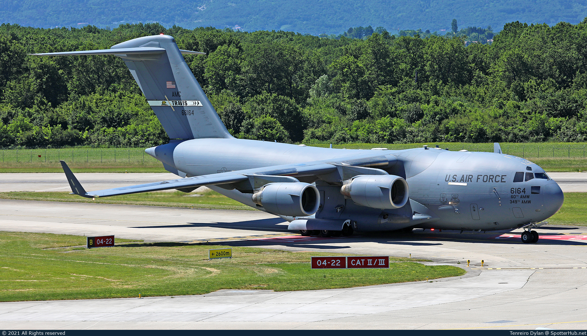 Photo of 06-6164 - Boeing C-17A Globemaster III operated by US Air Force
