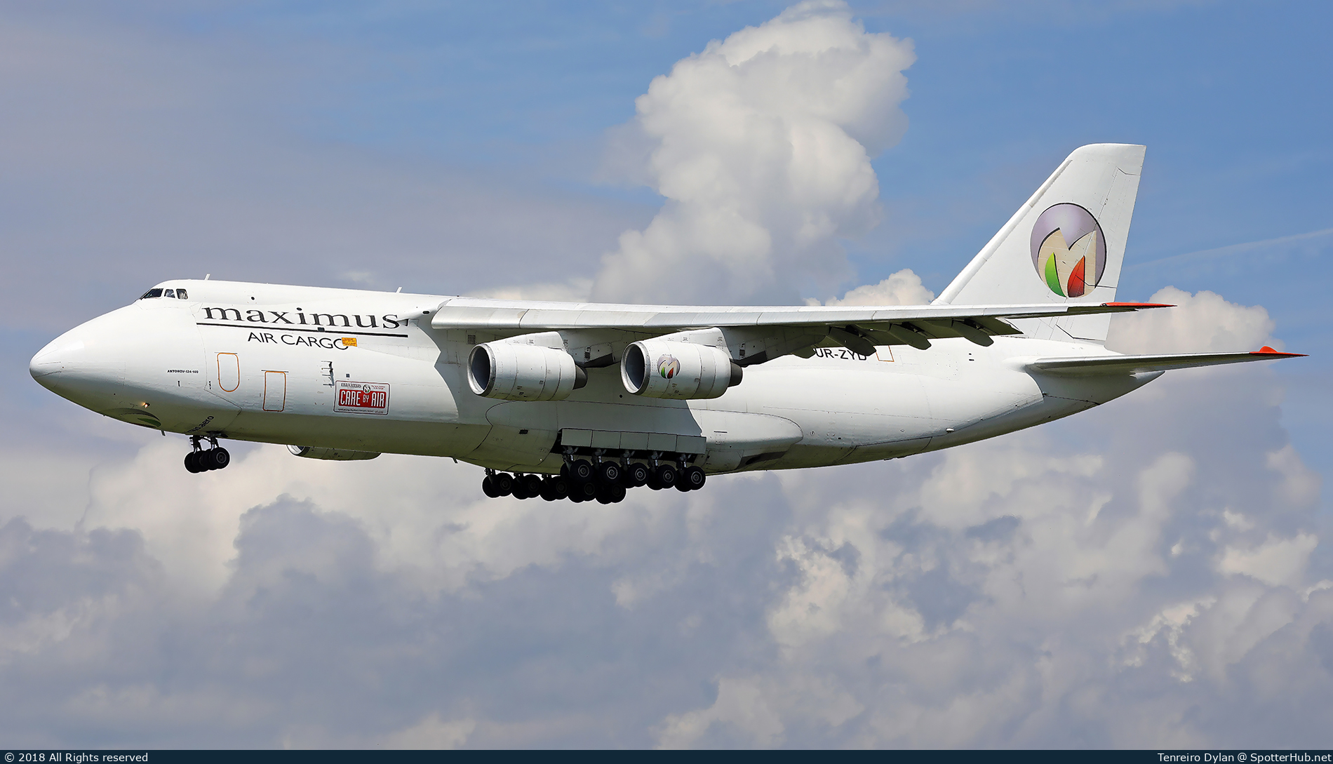 Photo of UR-ZYD - Antonov An-124-100 Ruslan operated by Maximus Air Cargo