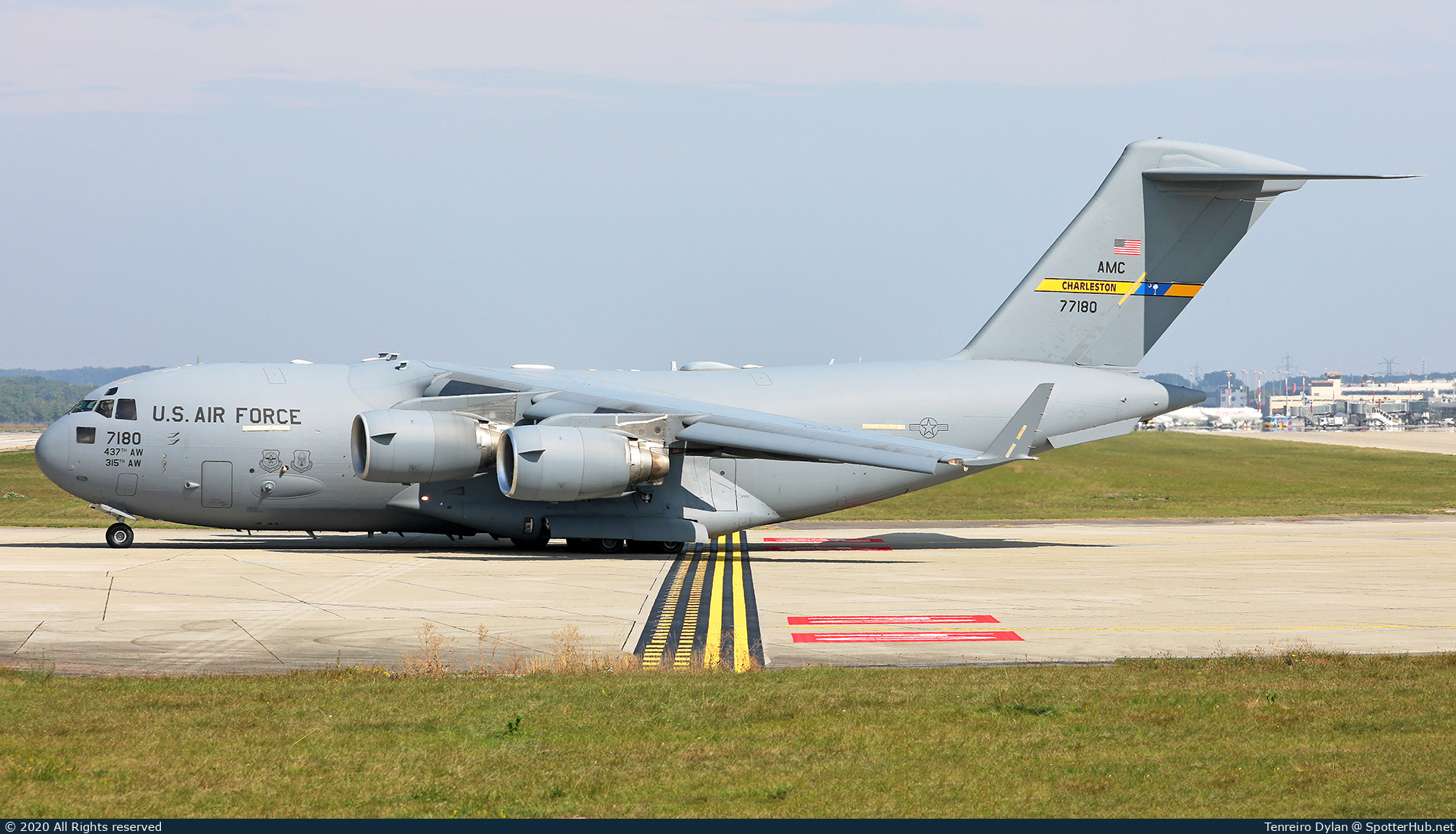 Photo of 07-7180 - Boeing C-17A Globemaster III operated by US Air Force