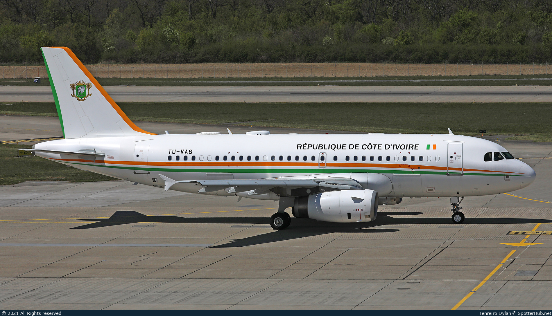 Photo of TU-VAS - Airbus A319-133(CJ) operated by Government of Ivory Coast