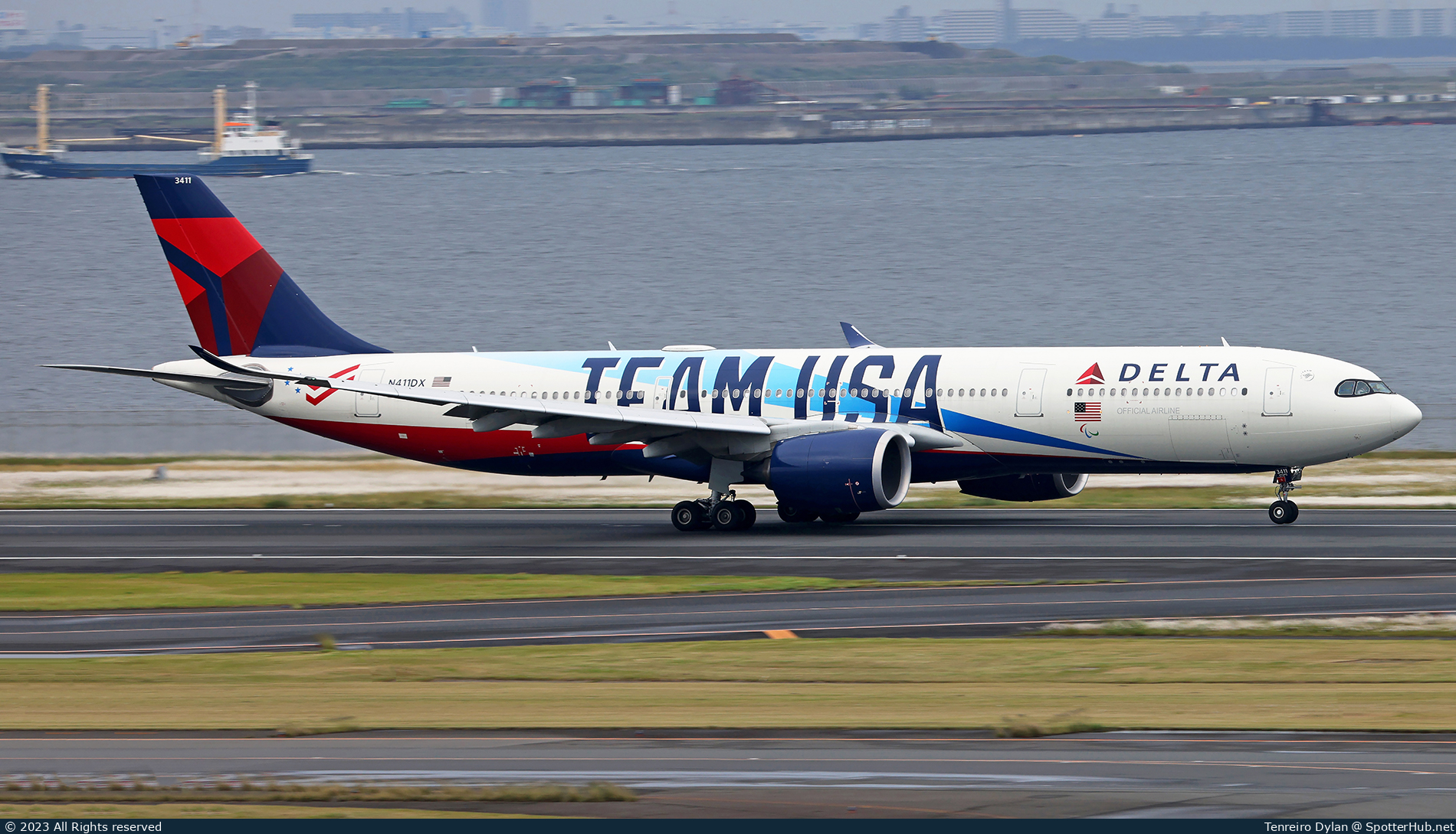 Photo of N411DX - Airbus A330-941 operated by Delta Air Lines