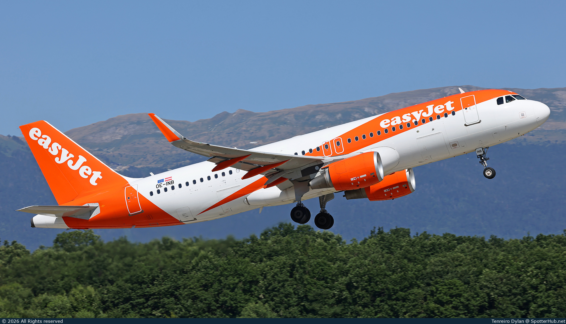 Photo of OE-INB - Airbus A320-214 operated by easyJet Europe