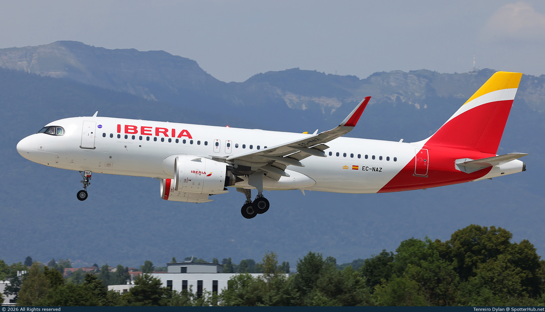 Photo of EC-NAZ - Airbus A320-271N operated by Iberia