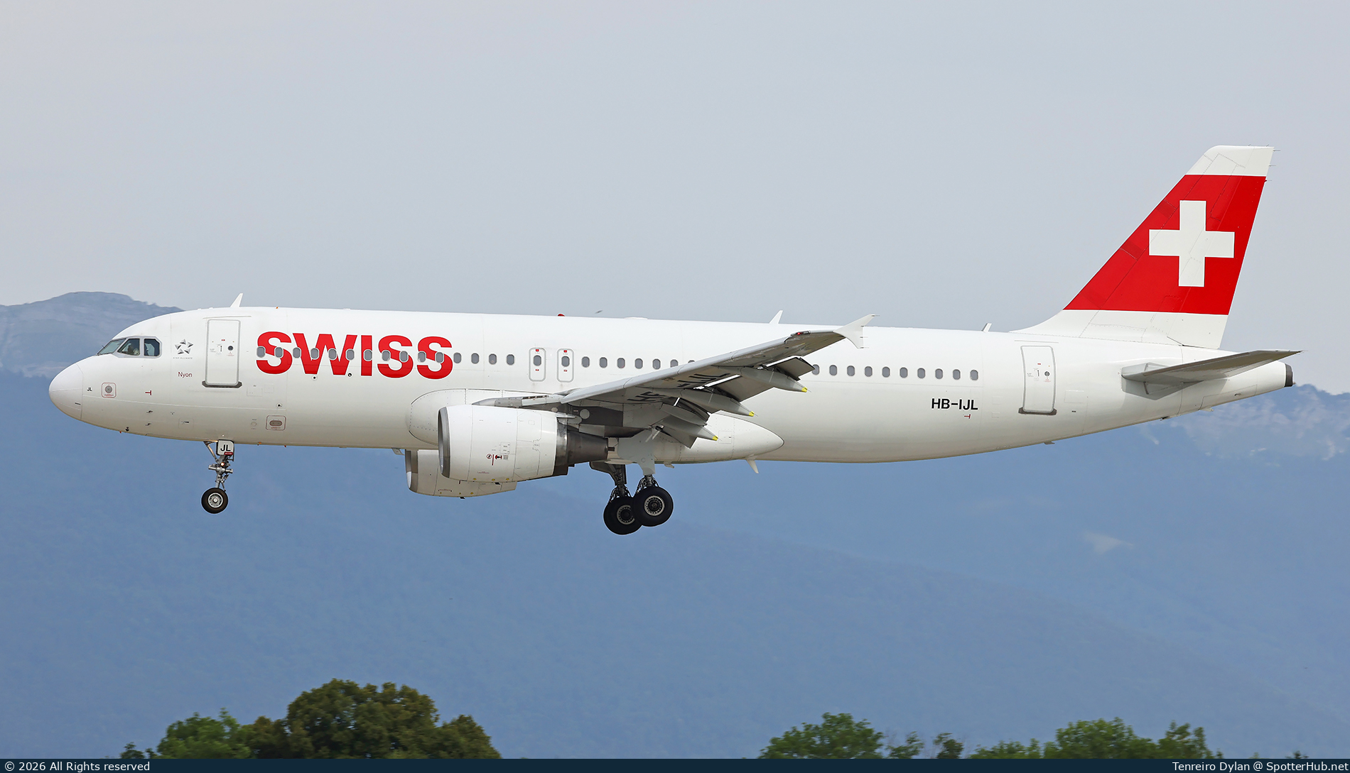 Photo of HB-IJL - Airbus A320-214 operated by Swiss International Air Lines