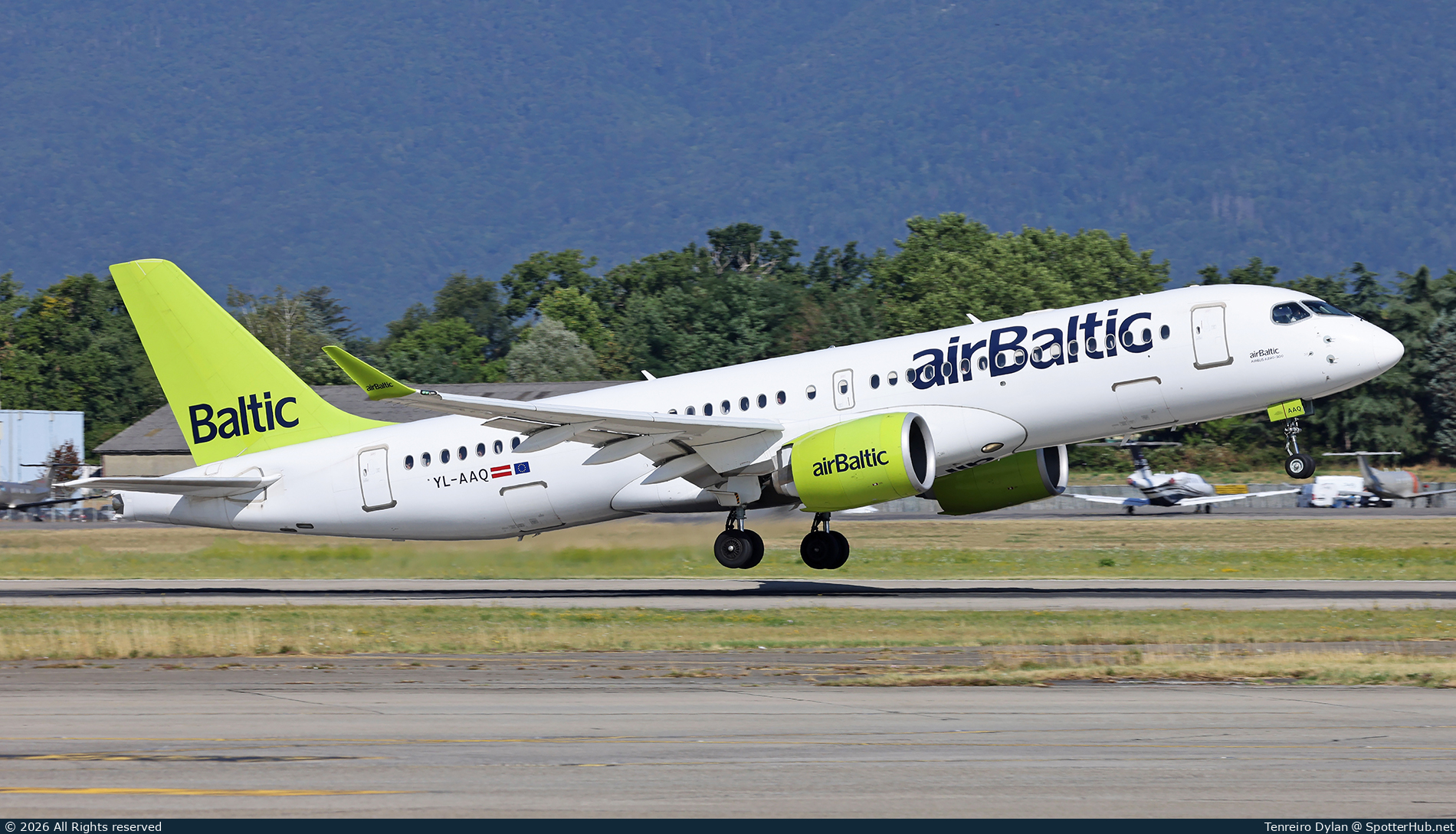 Photo of YL-AAQ - Airbus A220-300 operated by airBaltic