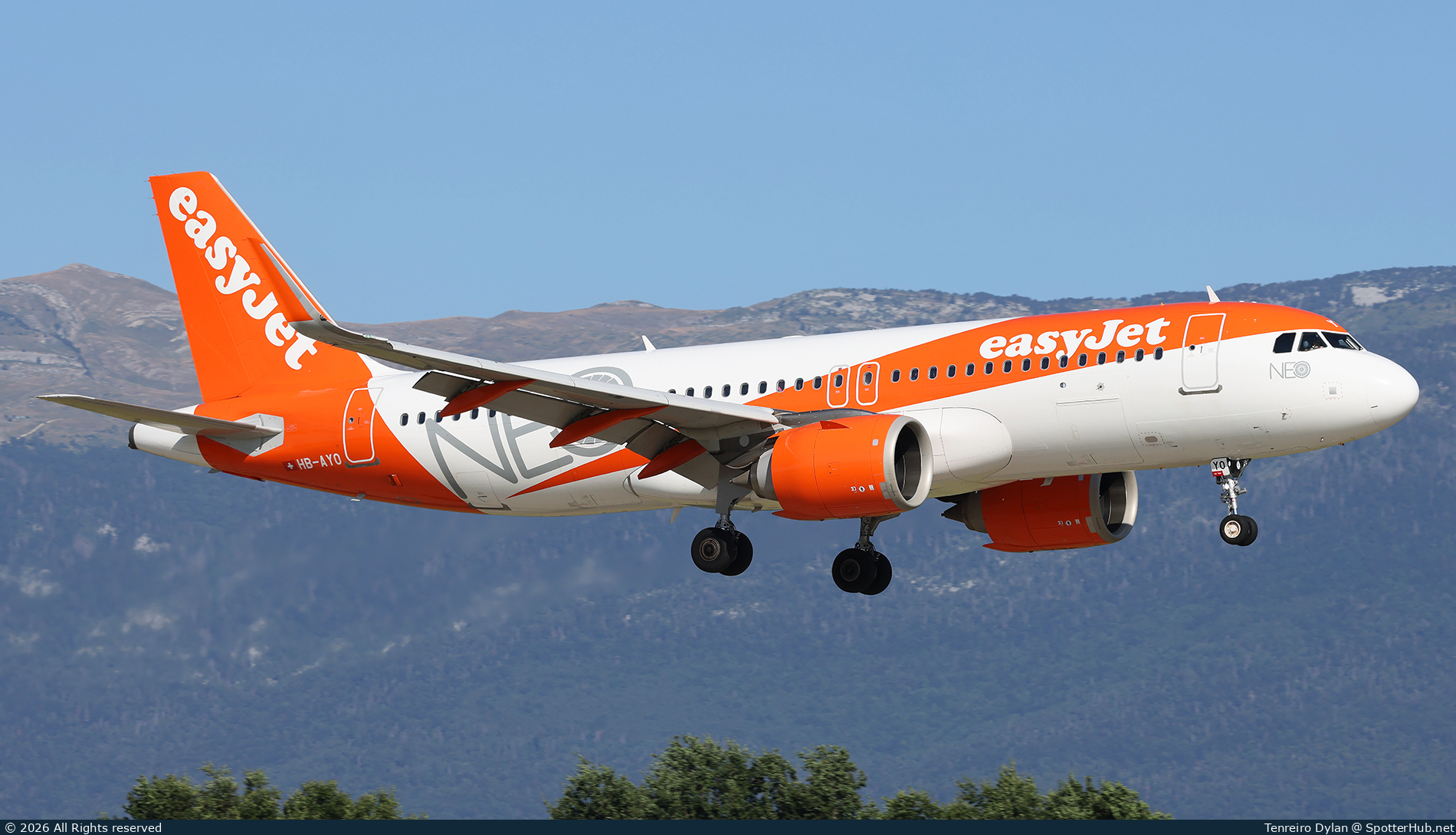 Photo of HB-AYO - Airbus A320-251N operated by easyJet Switzerland