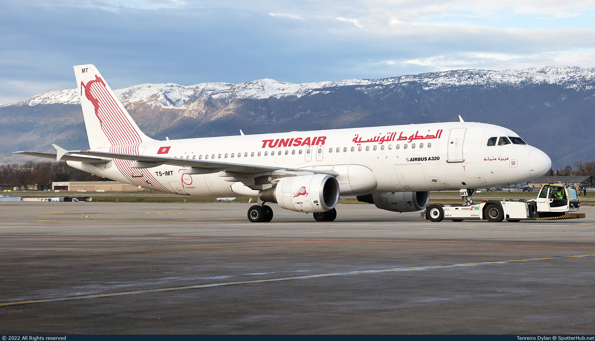 Photo of TS-IMT - Airbus A320-214 operated by Tunisair