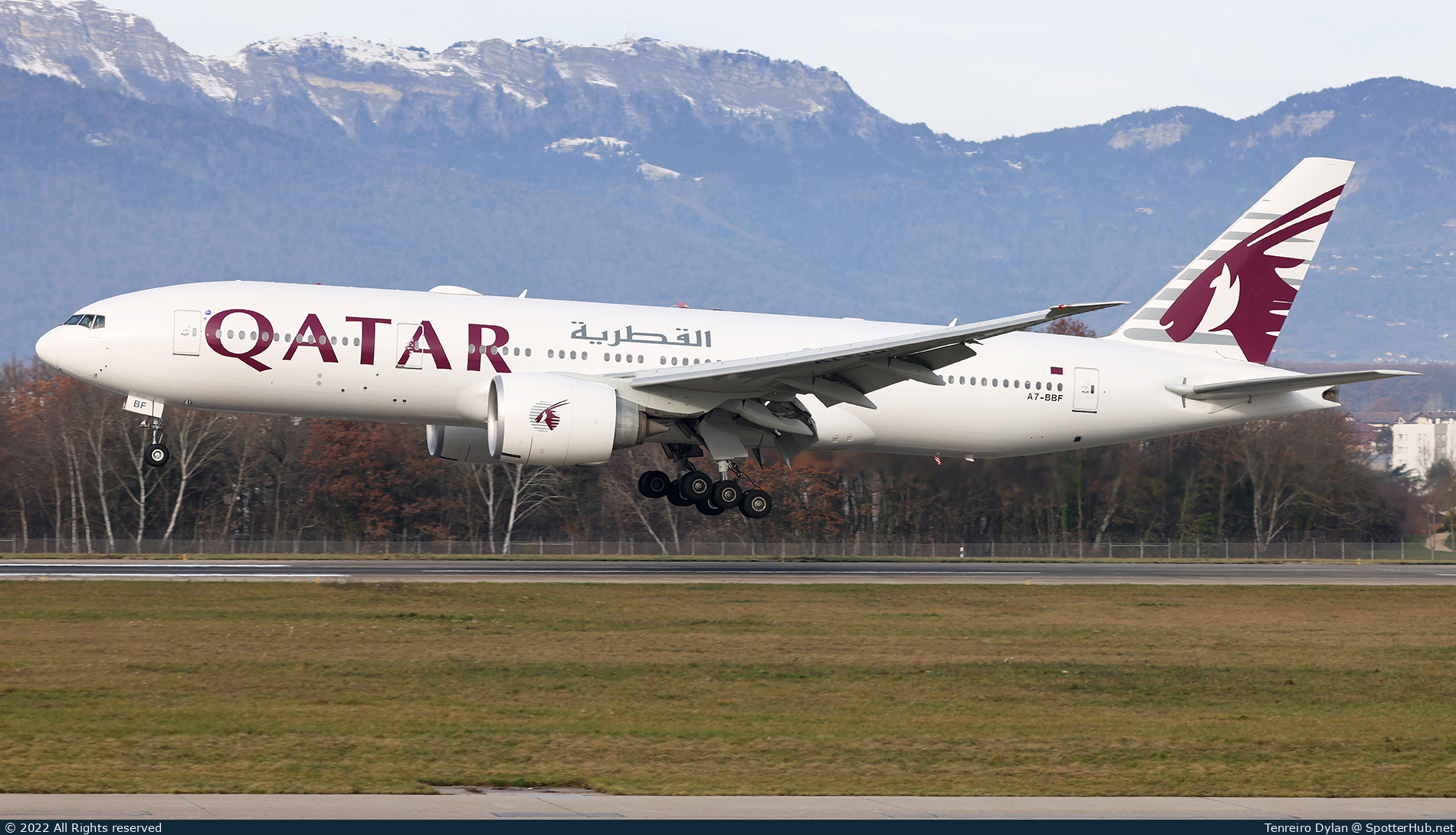 Photo of A7-BBF - Boeing 777-2DZ(LR) operated by Qatar Airways