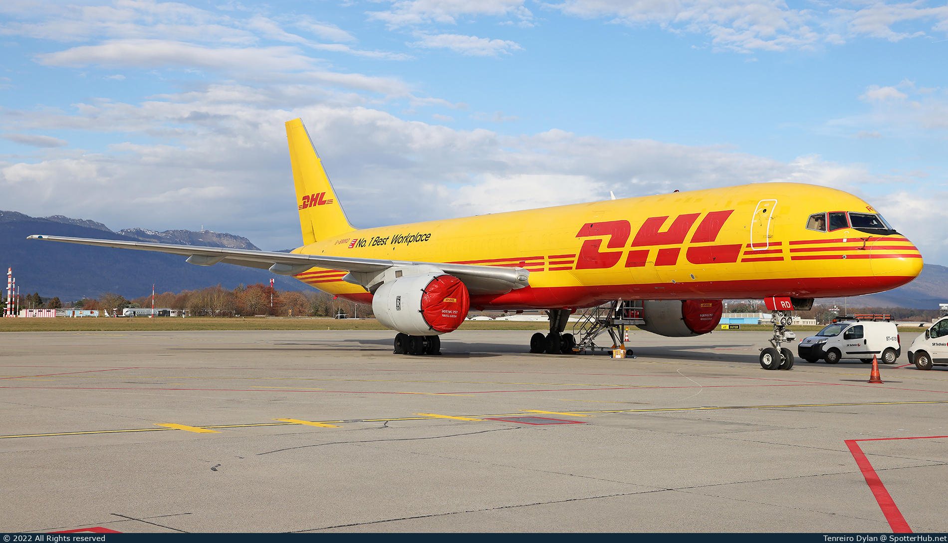 Photo of G-BMRD - Boeing 757-236(SF) operated by DHL Air