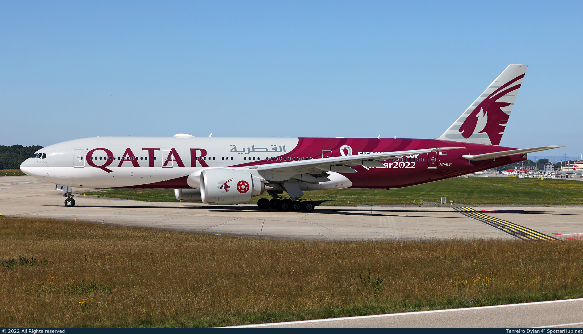 Photo of A7-BBI - Boeing 777-2DZ(LR) operated by Qatar Airways