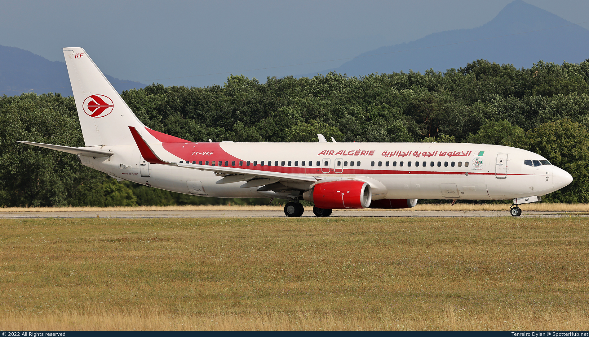 Photo of 7T-VKF - Boeing 737-8D6 operated by Air Algérie