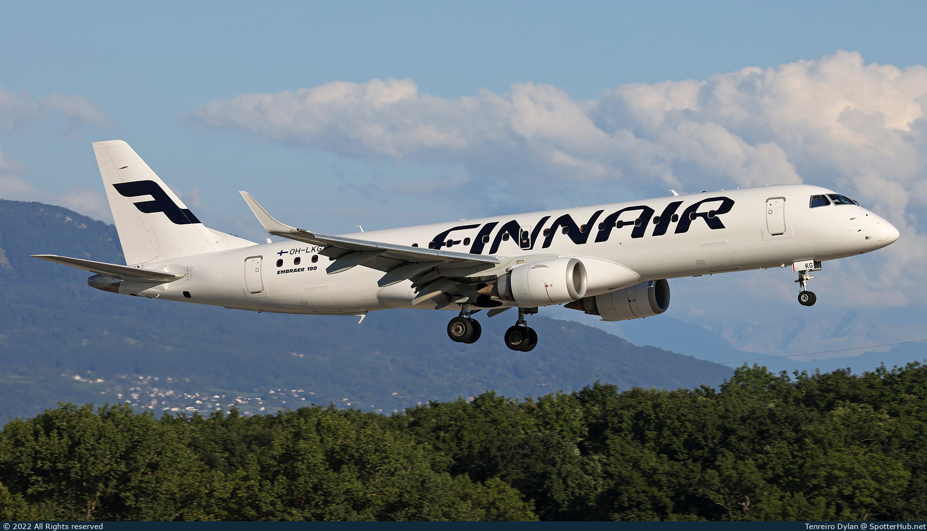 Photo of OH-LKG - Embraer ERJ-190LR operated by Finnair (opb Nordic Regional Airlines)