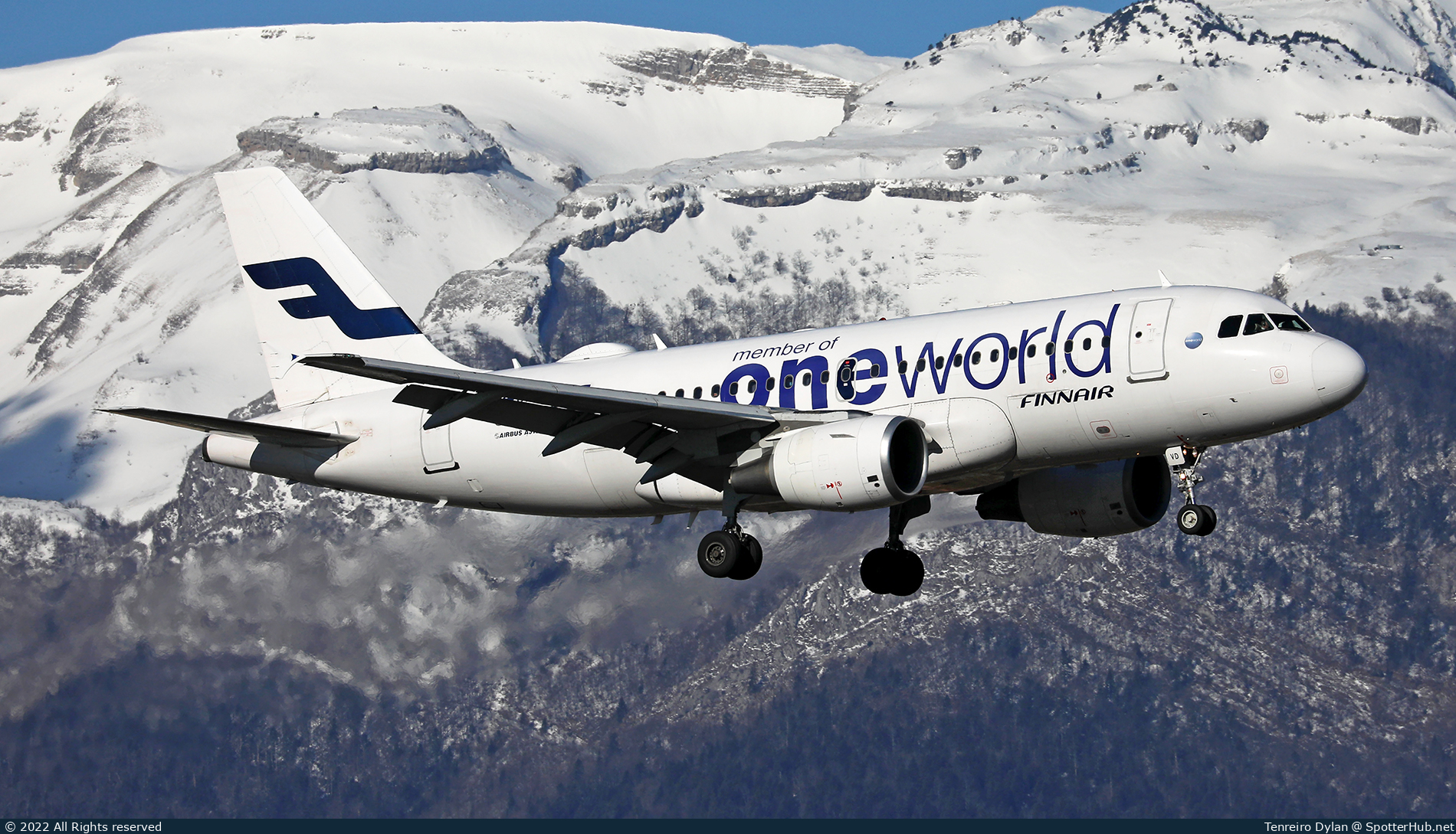 Photo of OH-LVD - Airbus A319-112 operated by Finnair