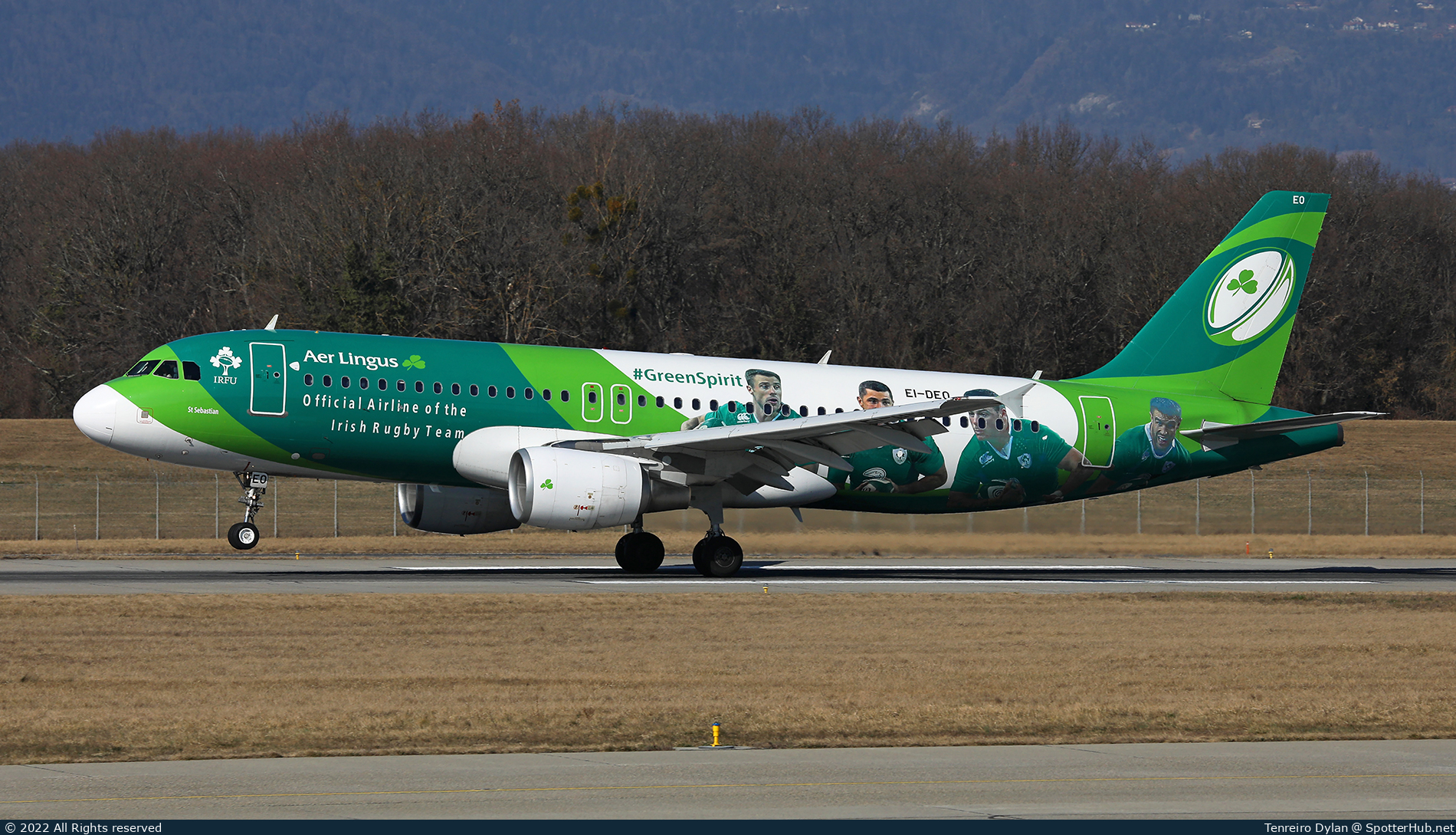 Photo of EI-DEO - Airbus A320-214 operated by Aer Lingus