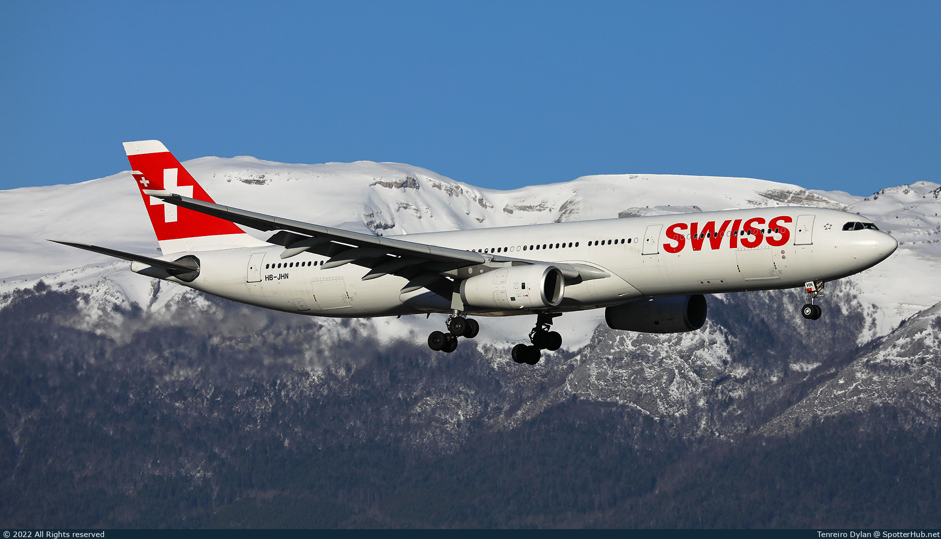 Photo of HB-JHN - Airbus A330-343 operated by Swiss International Air Lines