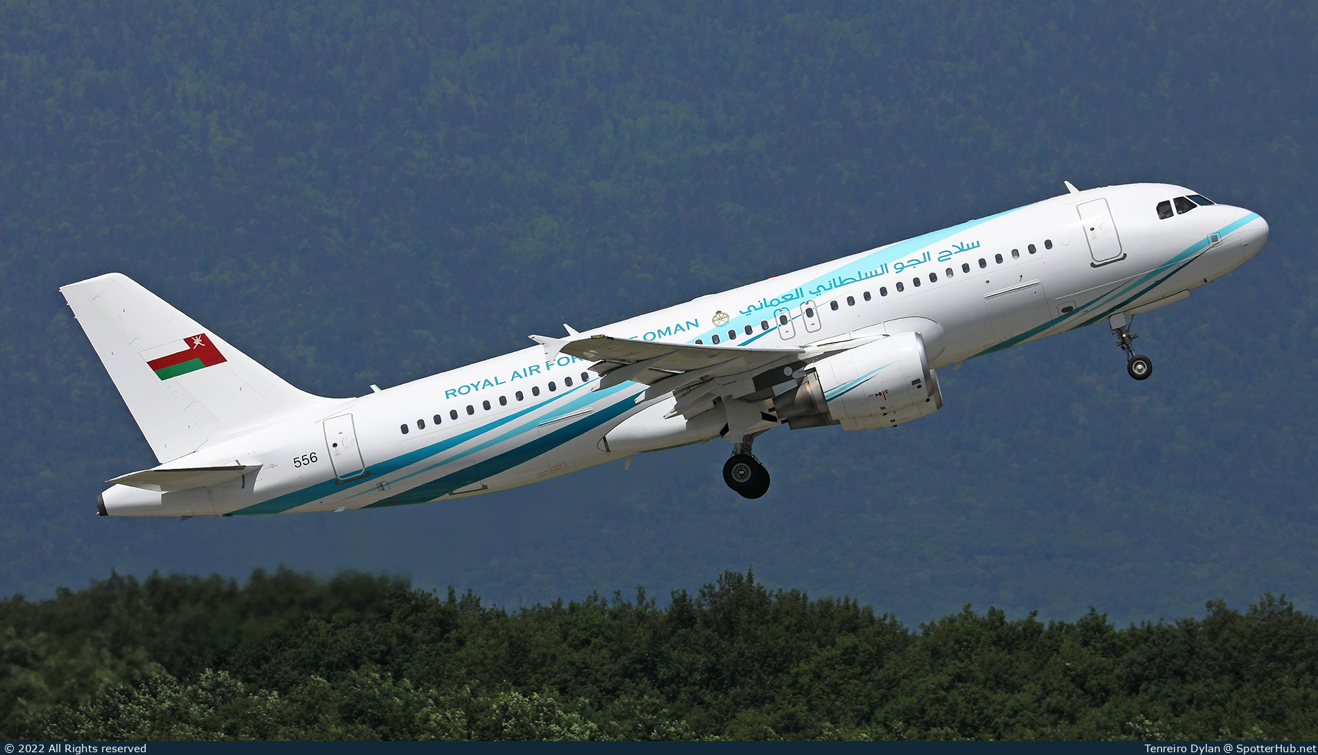 Photo of 556 - Airbus A320-214(CJ) Prestige operated by Royal Oman Air Force