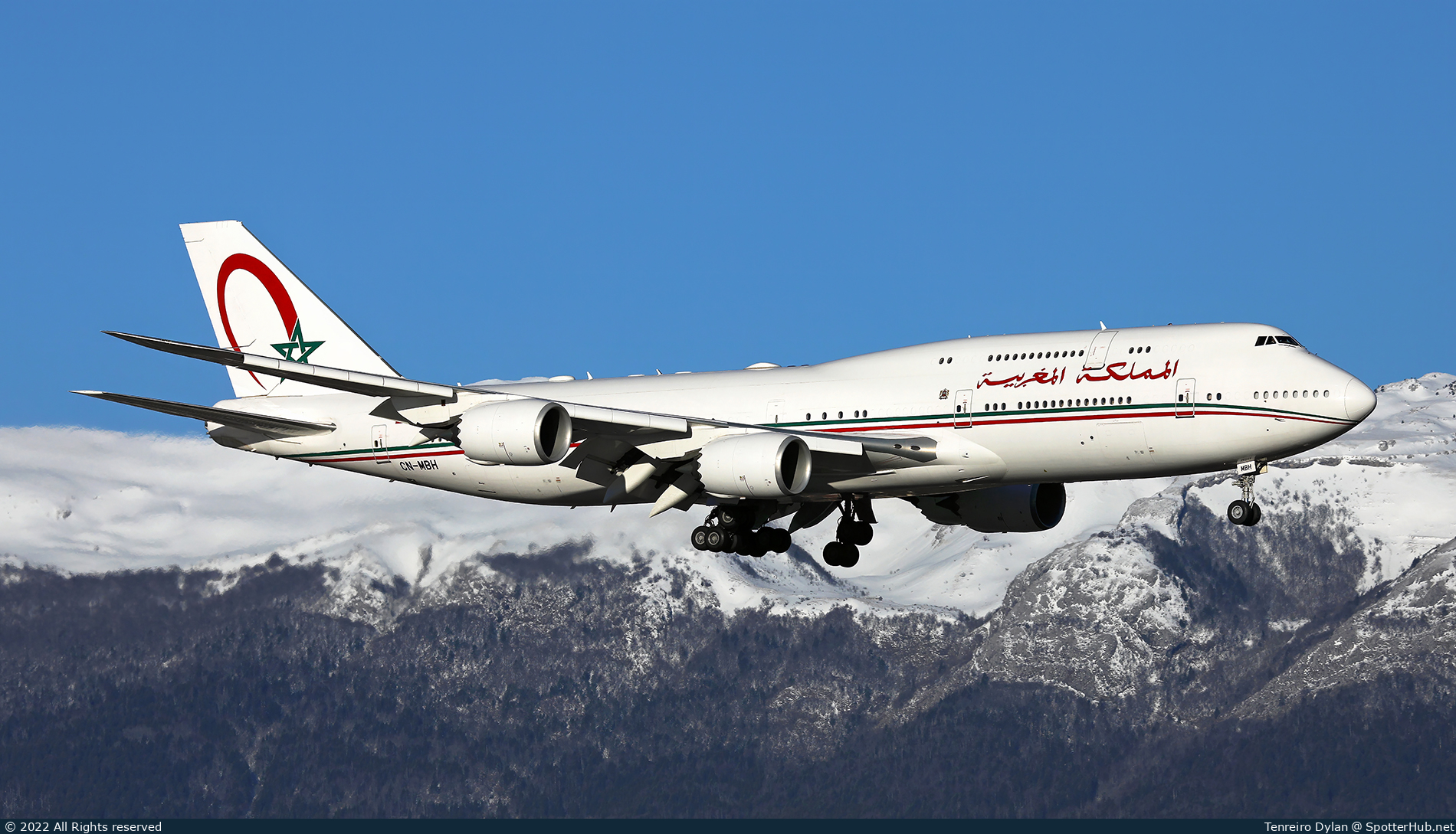 Photo of CN-MBH - Boeing 747-8Z5(BBJ) operated by Government of Morocco